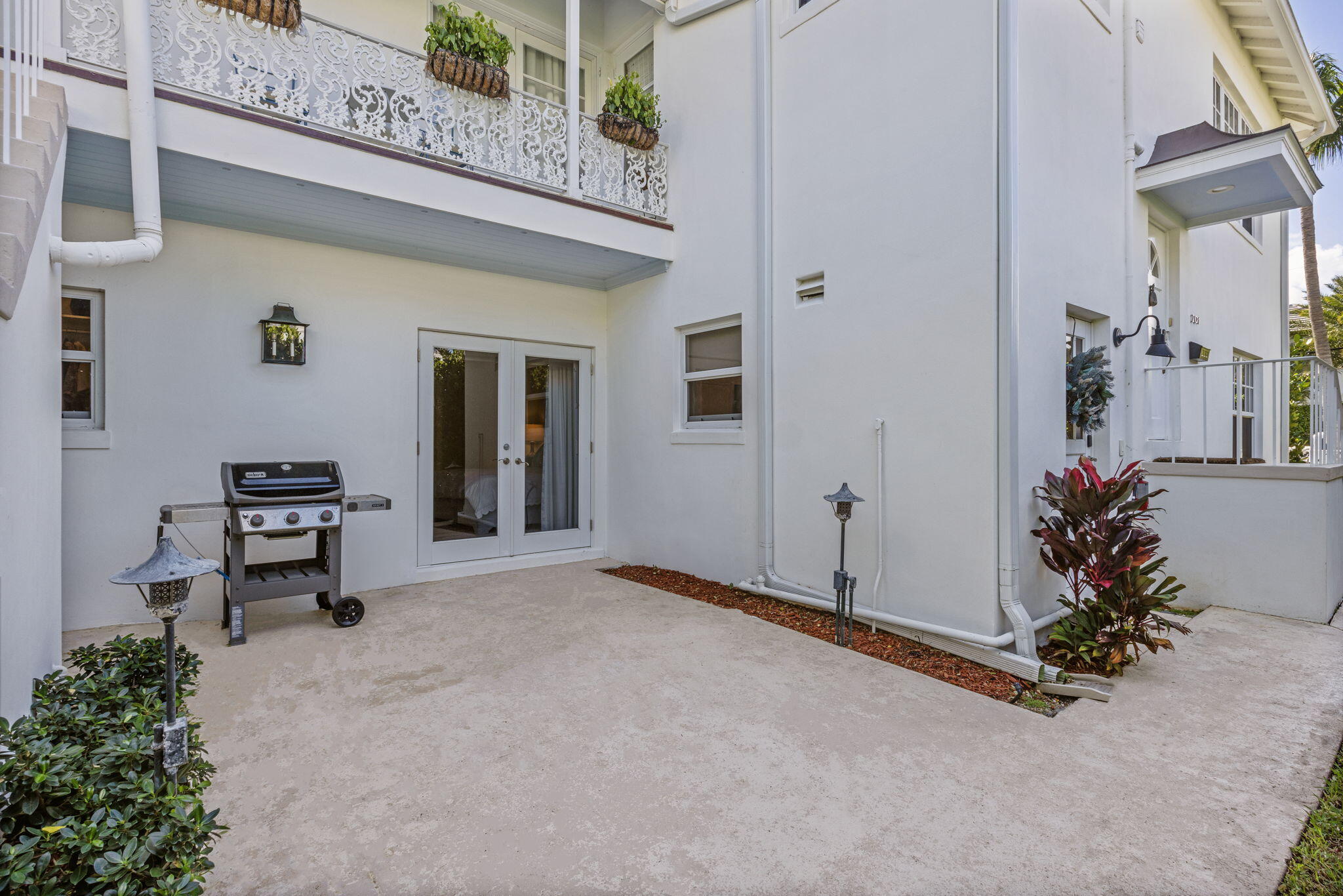 311 Cocoanut Row 101, Palm Beach Unit: 101