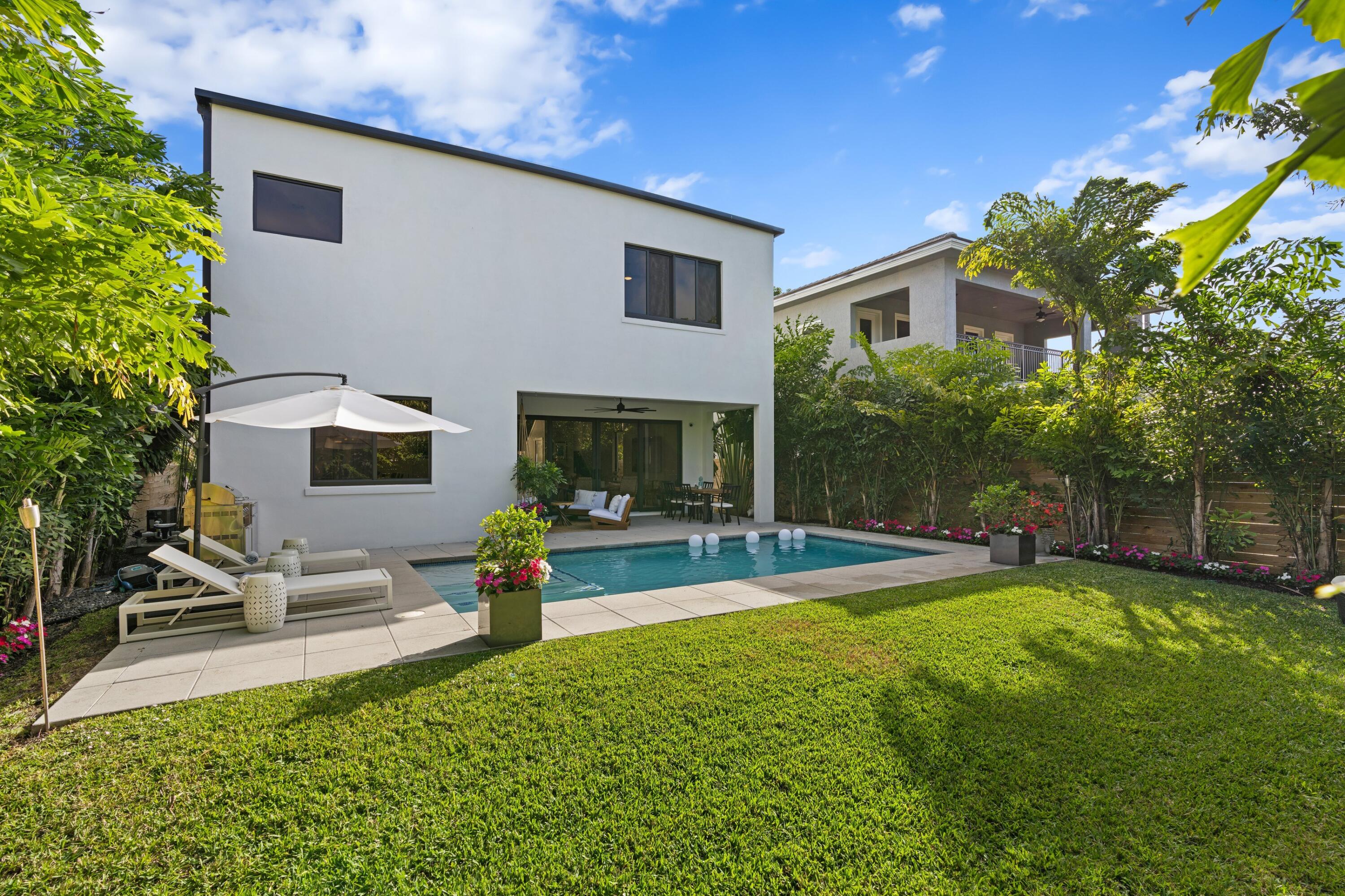 238 SE 4th Avenue