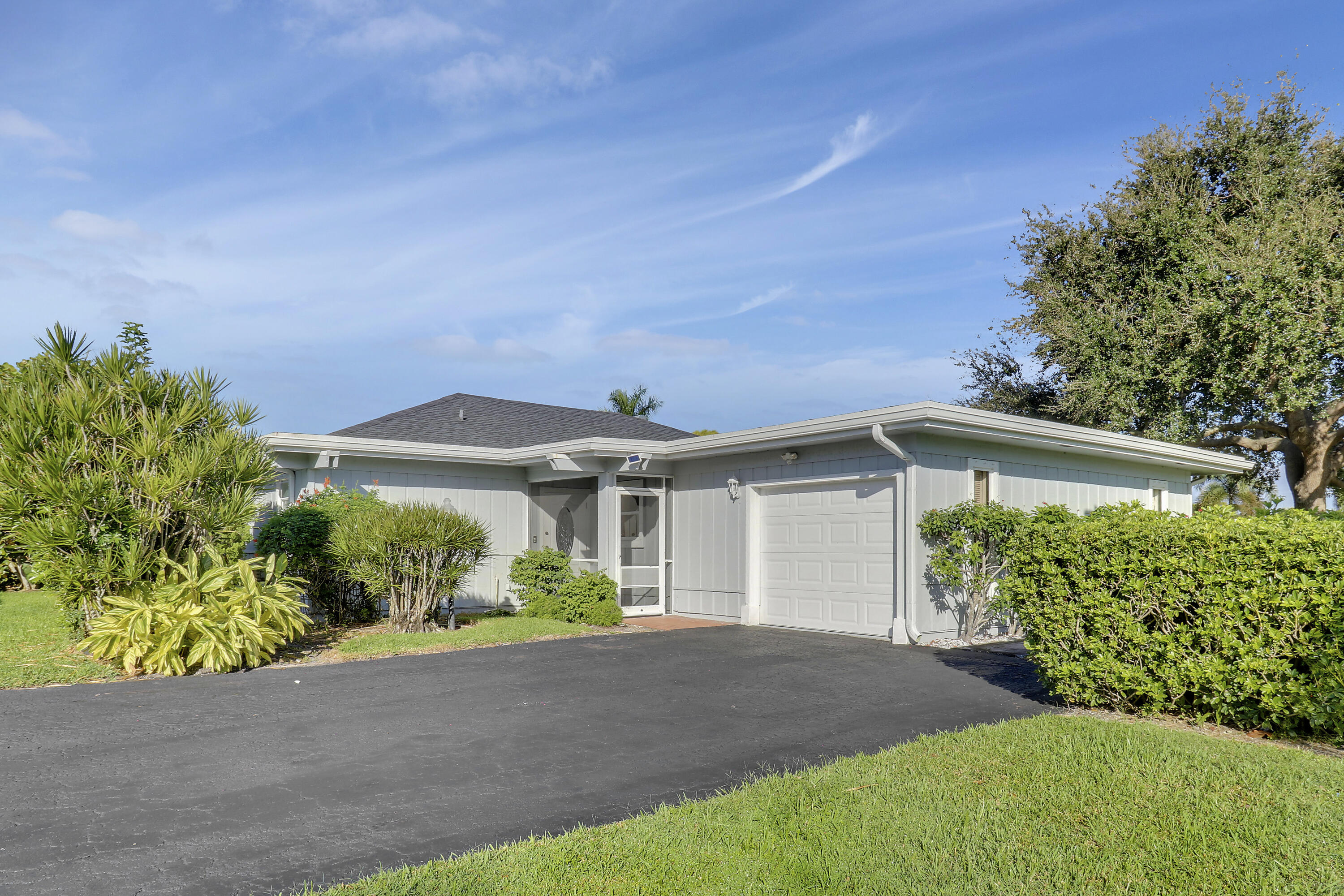 13565 Whispering Lakes Lane