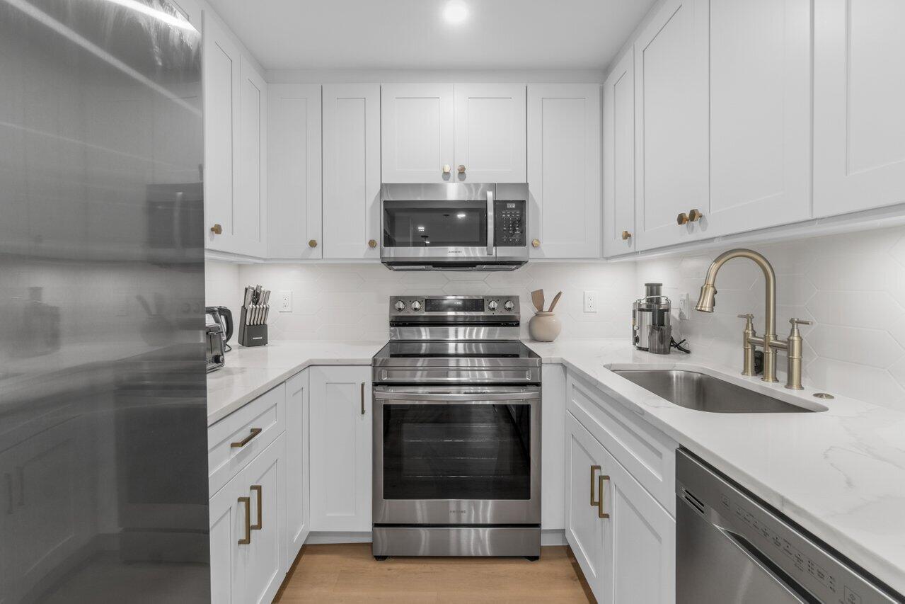 4505 S Ocean Boulevard 203, Highland Beach Unit: 203