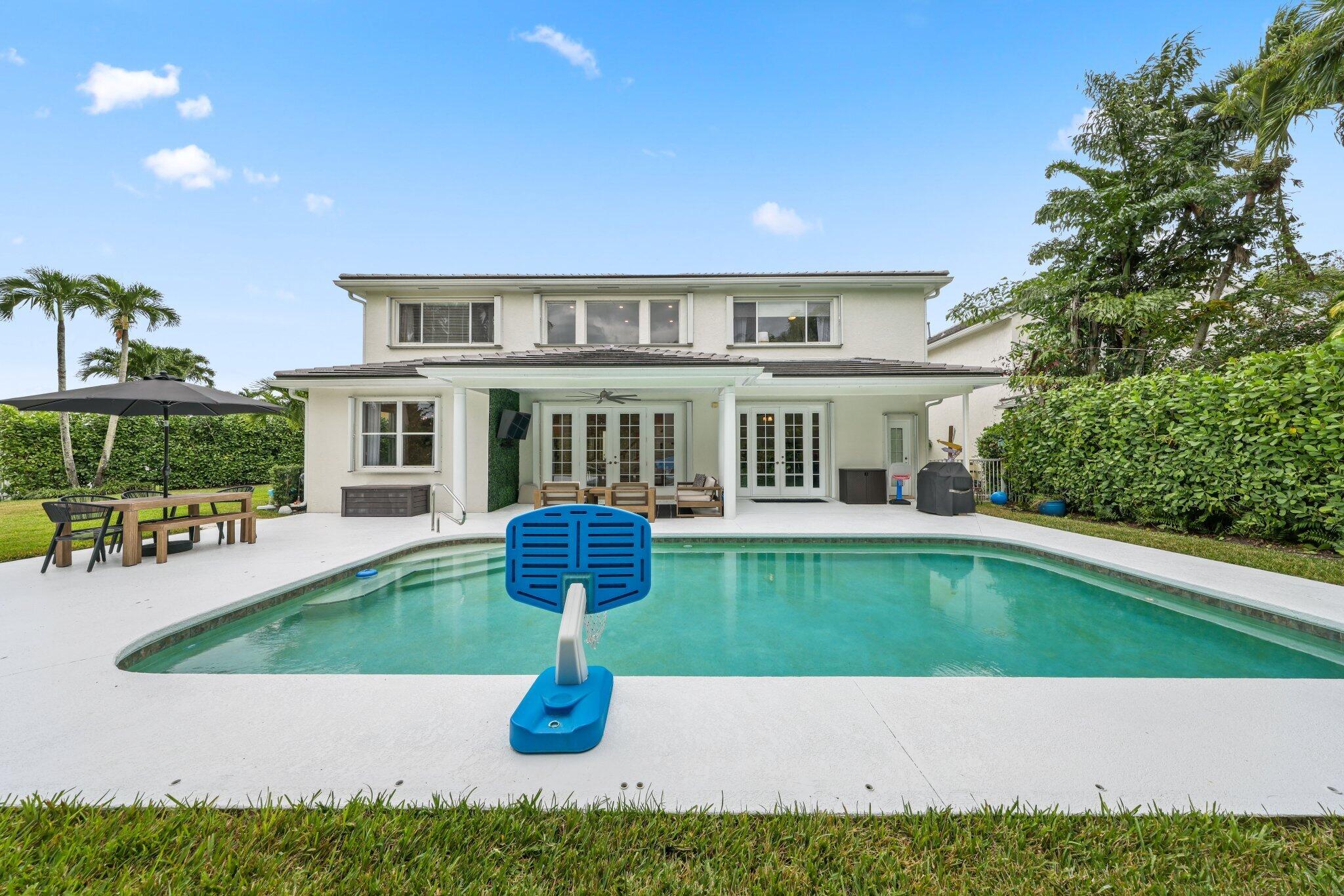 423 Meadowlark Drive