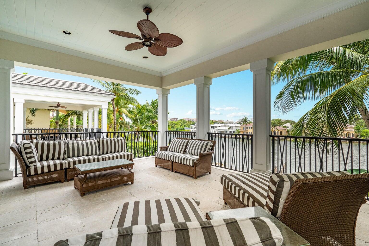 485 NE Spanish Trail