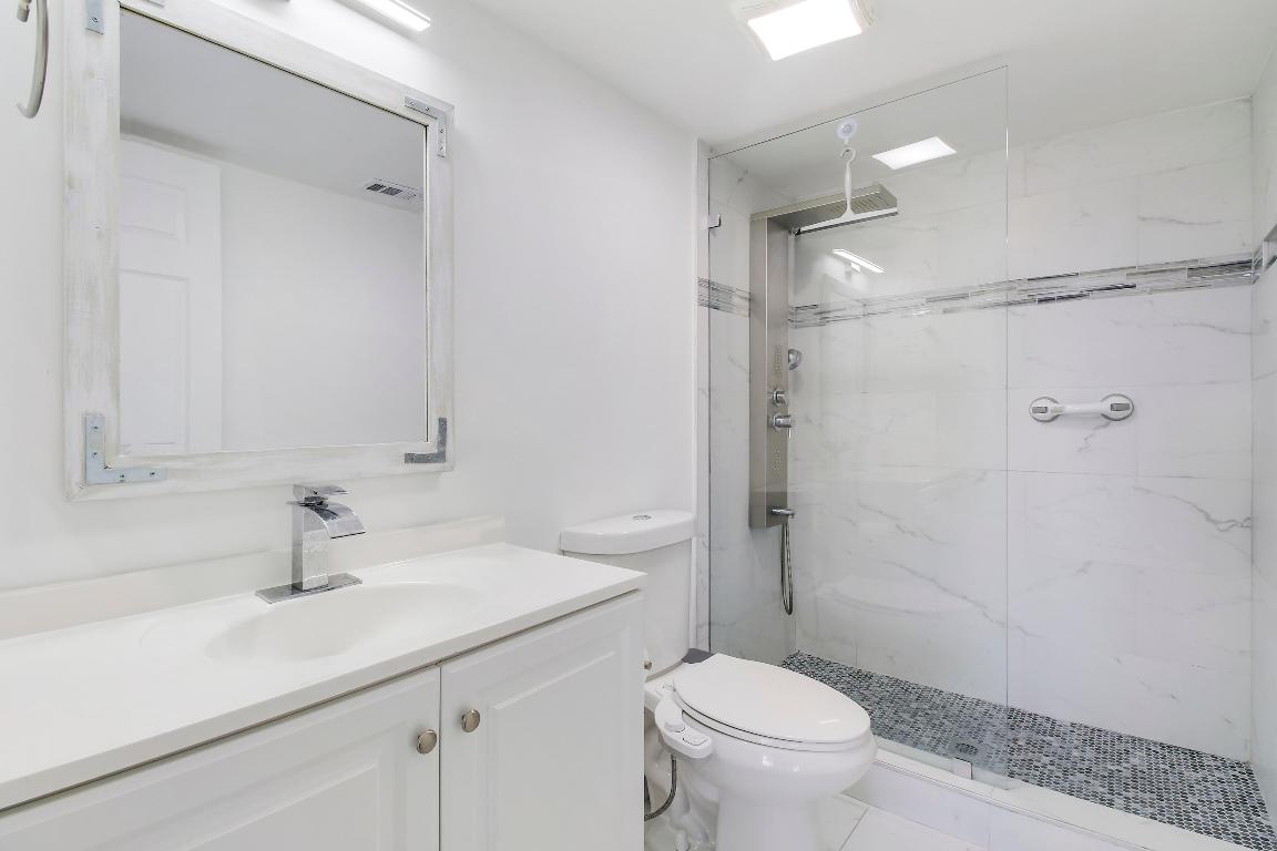 6928 Briarlake Circle 102