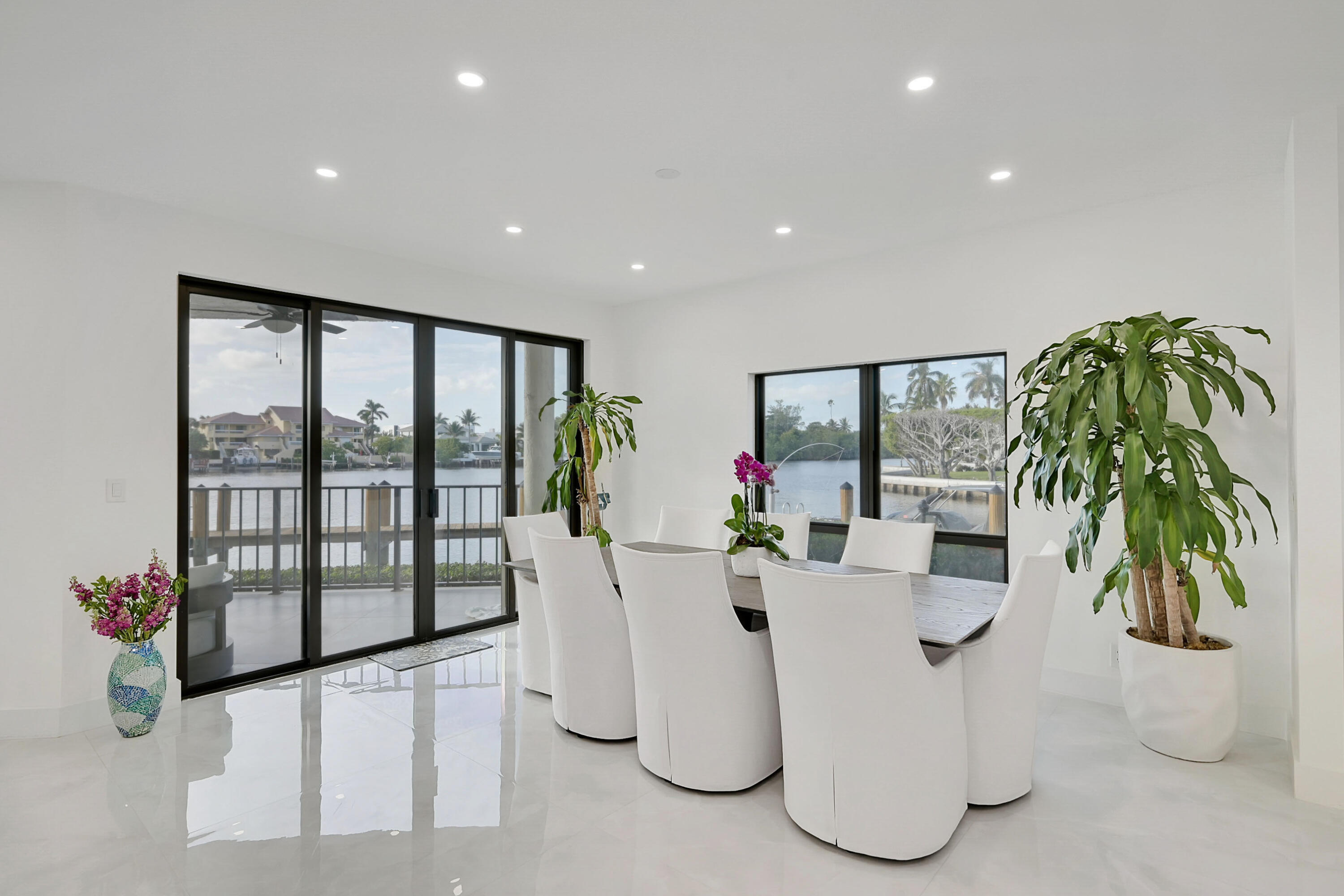 800 Andrews Avenue 9