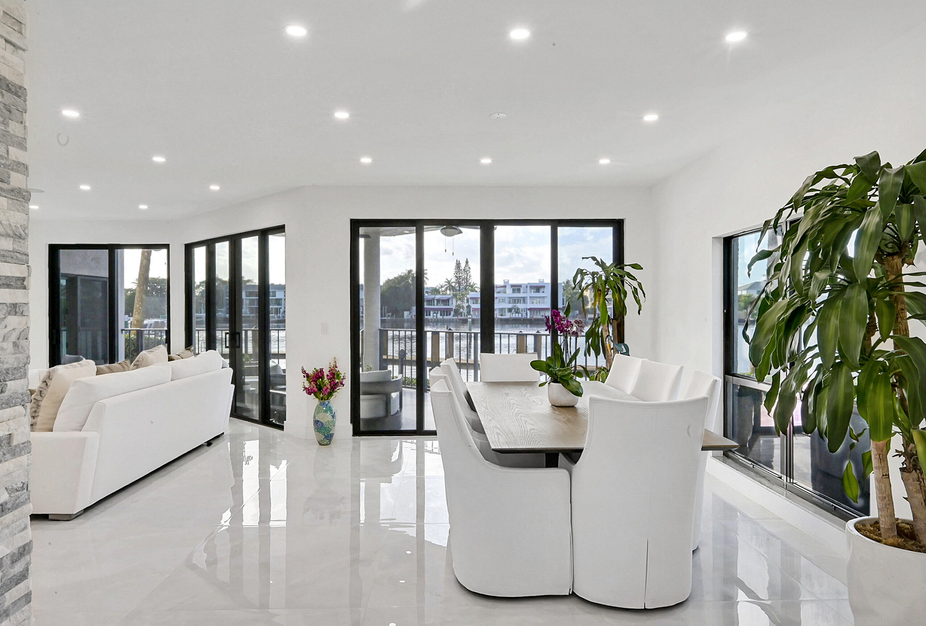 800 Andrews Avenue 9