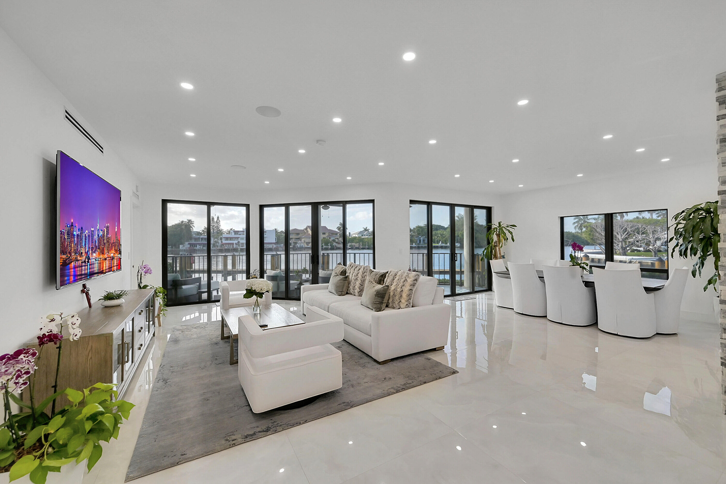 800 Andrews Avenue 9