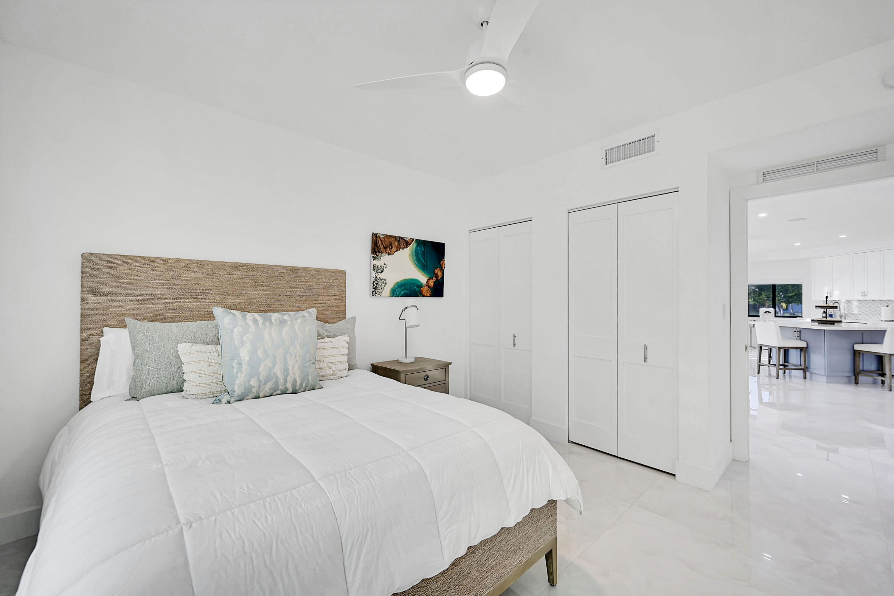 800 Andrews Avenue 9