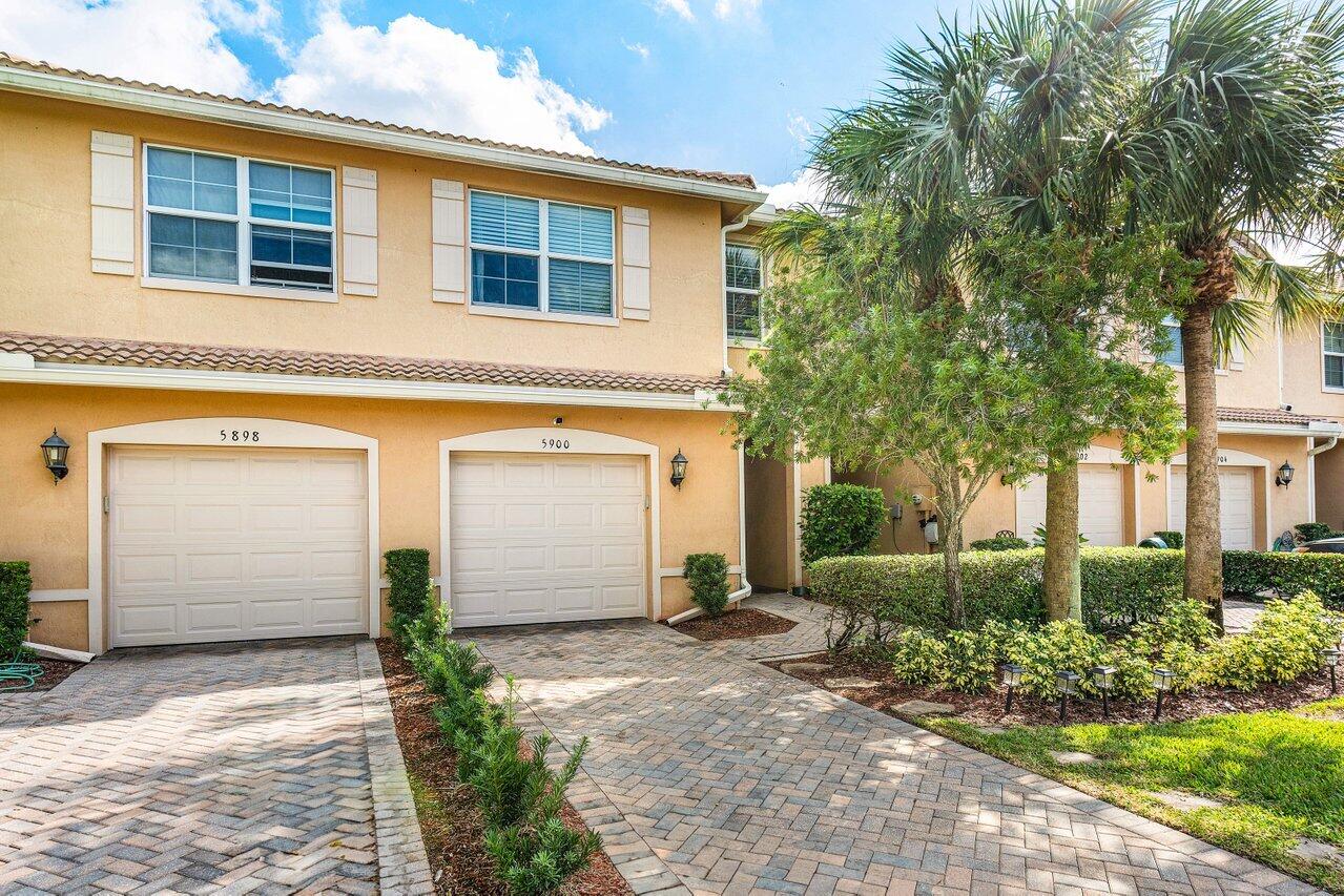5900 Monterra Club Drive, Lake Worth