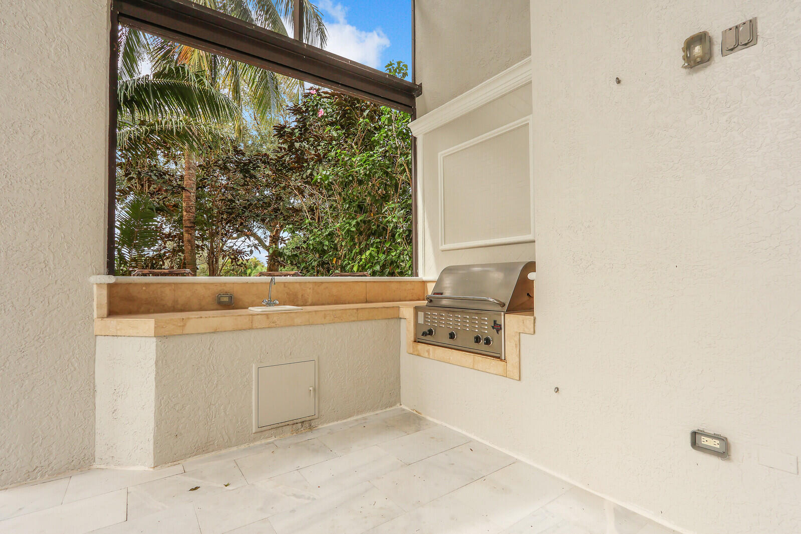 123 San Marita Way