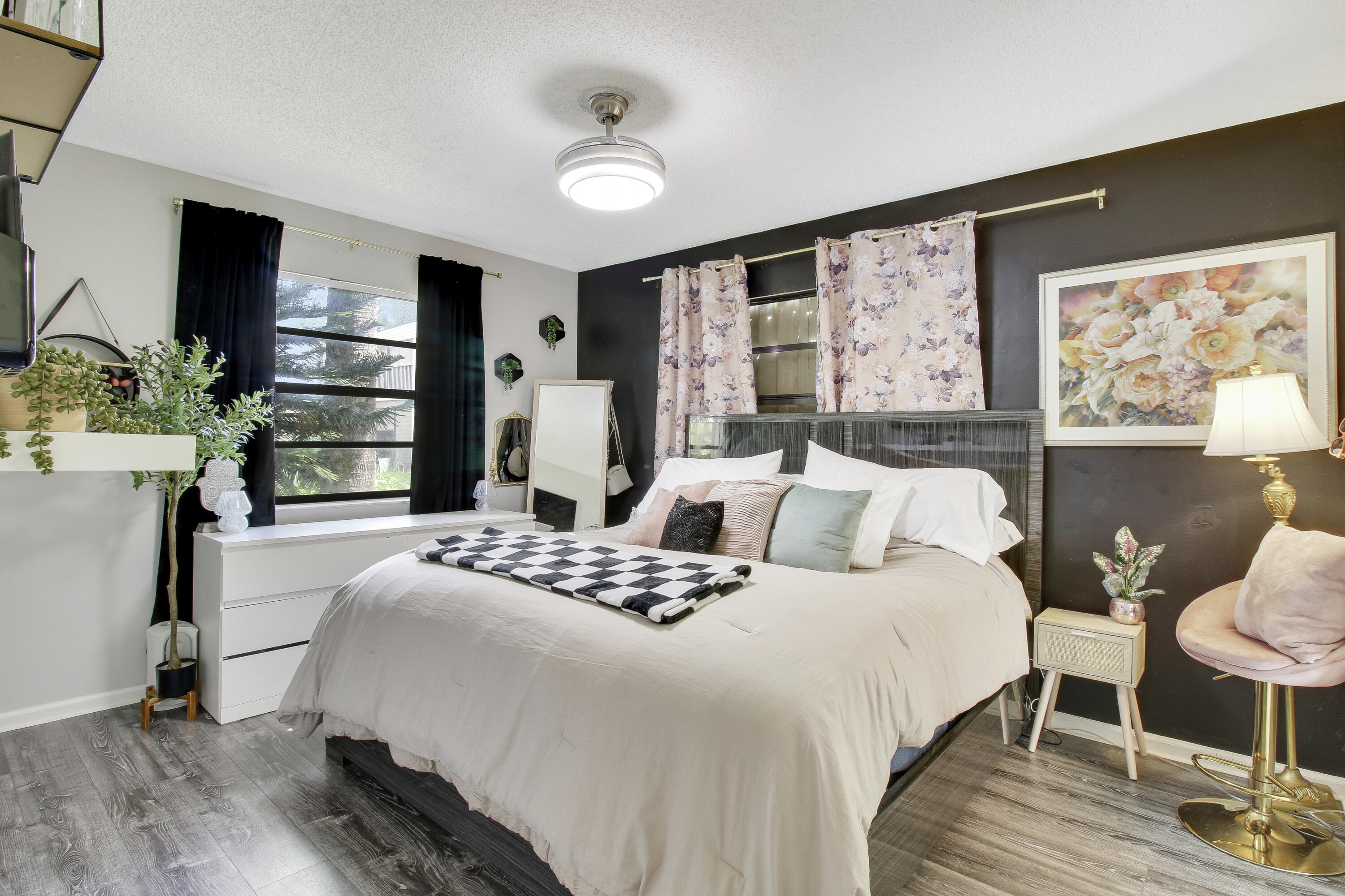 1001 SE 6th Avenue D122