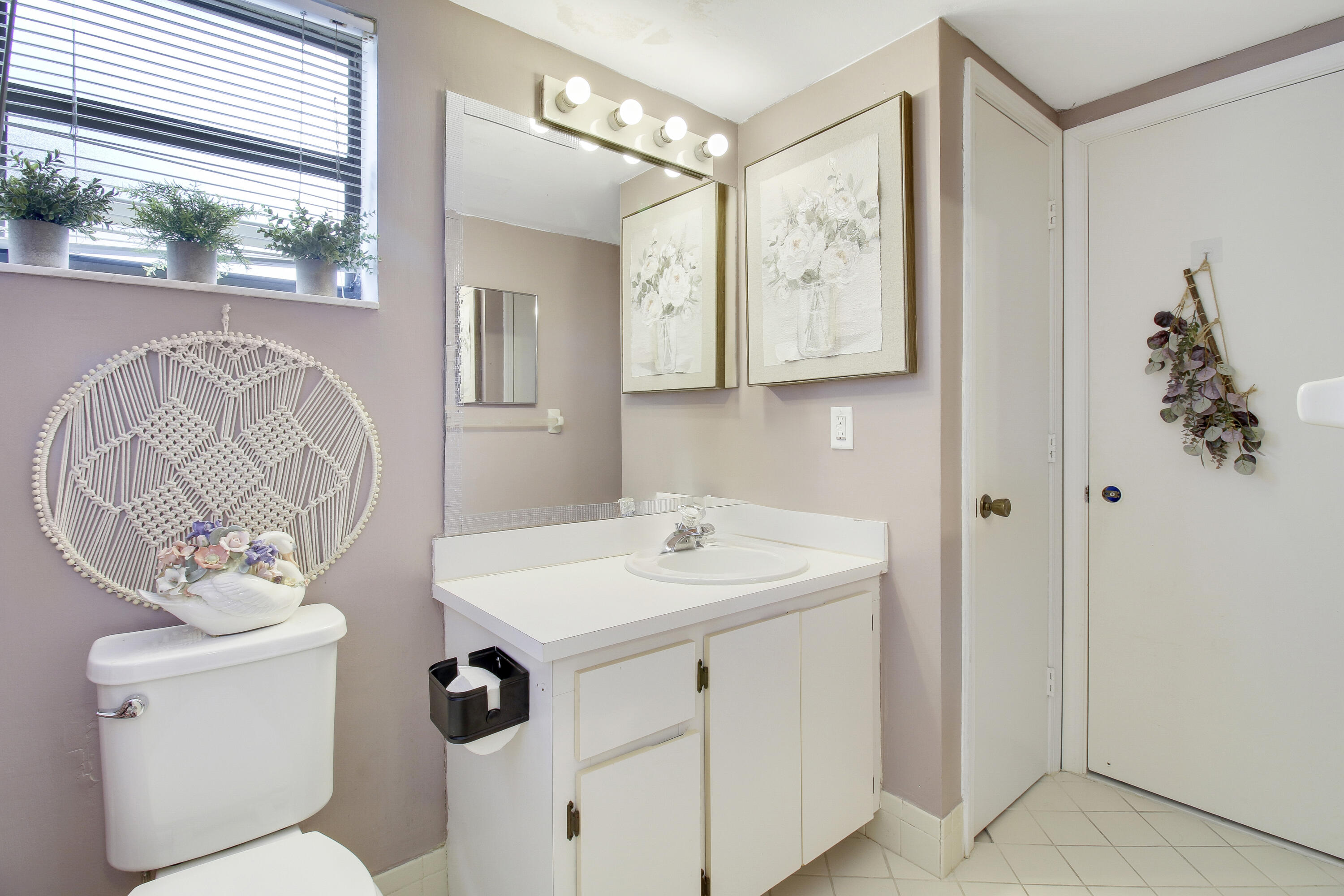1001 SE 6th Avenue D122