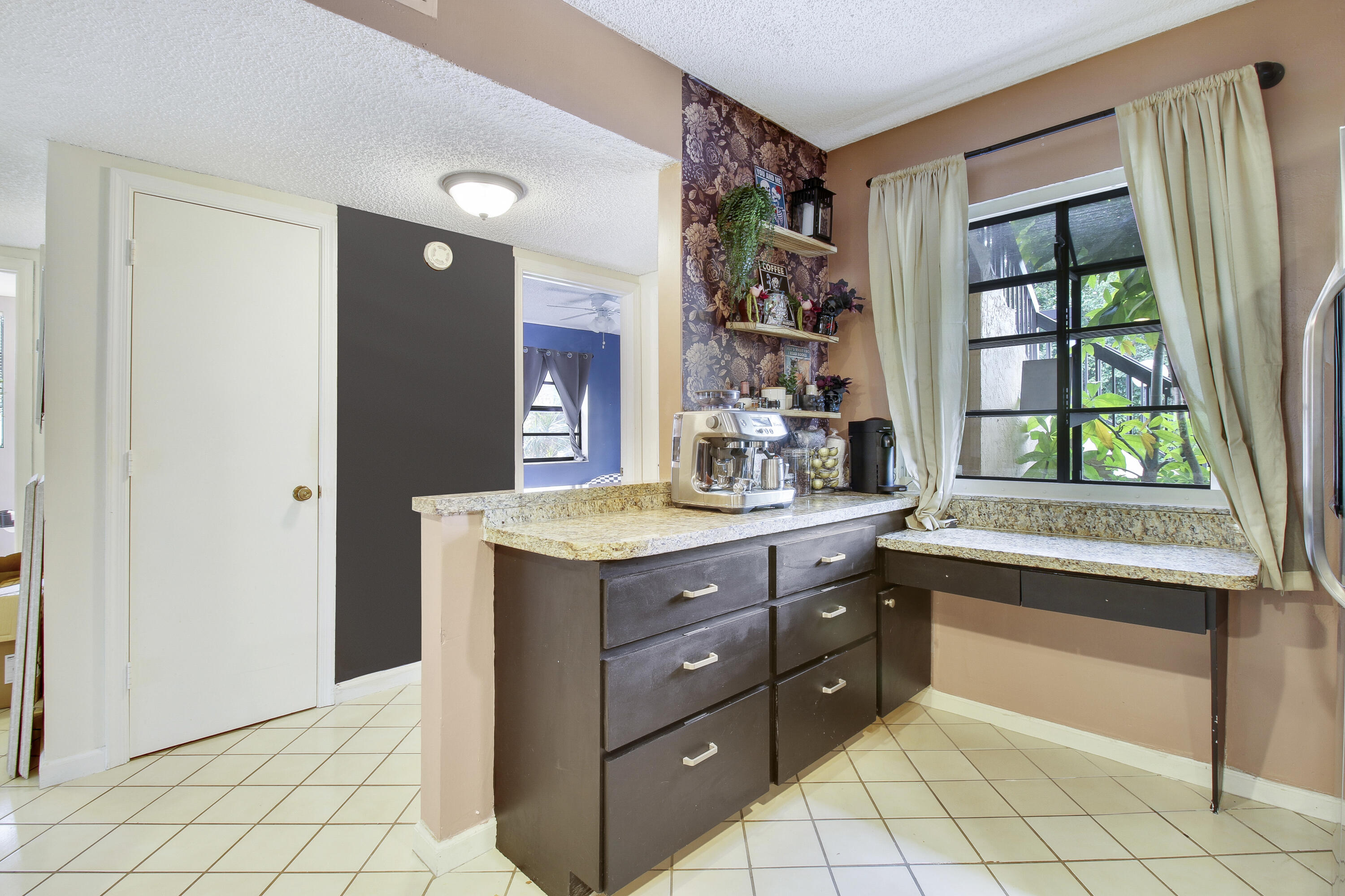 1001 SE 6th Avenue D122