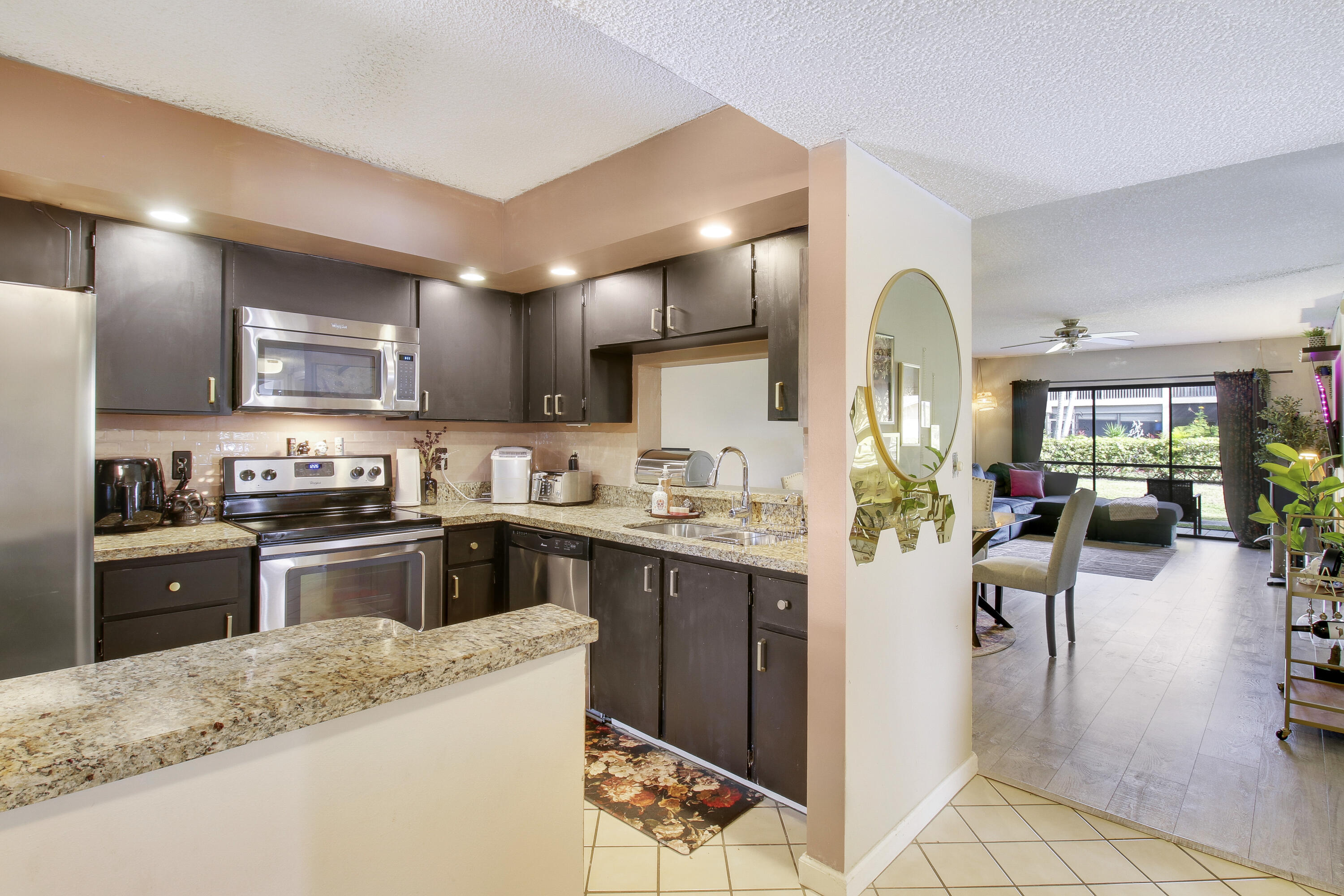1001 SE 6th Avenue D122
