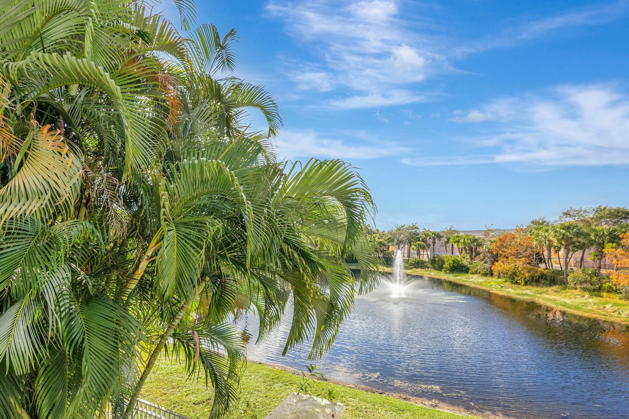 11023 Legacy 204 Lane 204, Palm Beach Gardens Unit: 204