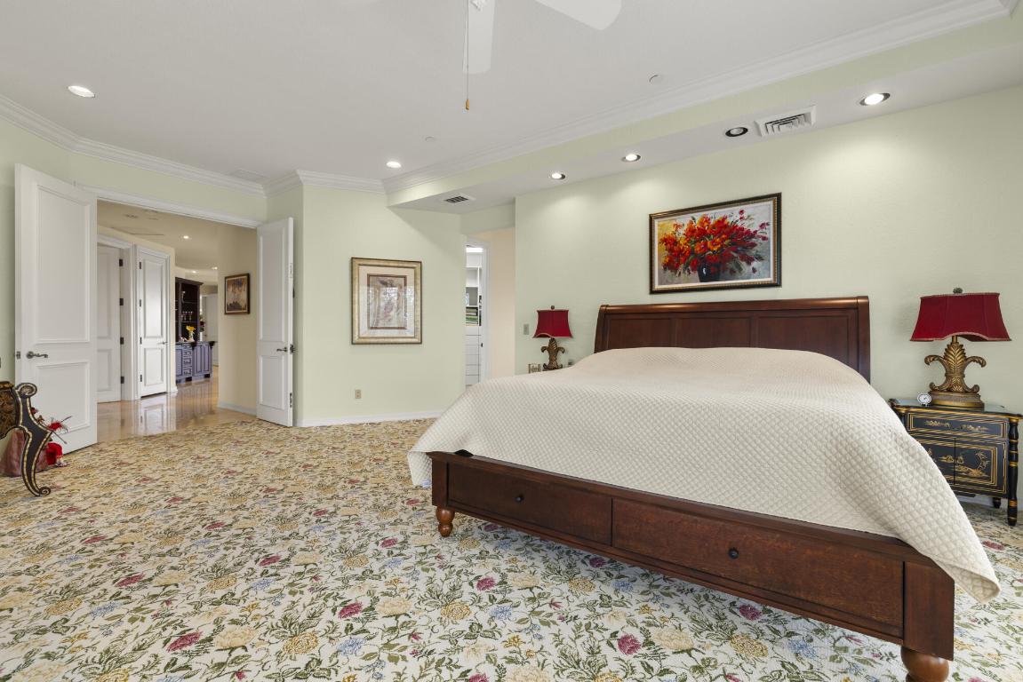 7383 Orangewood Lane 103