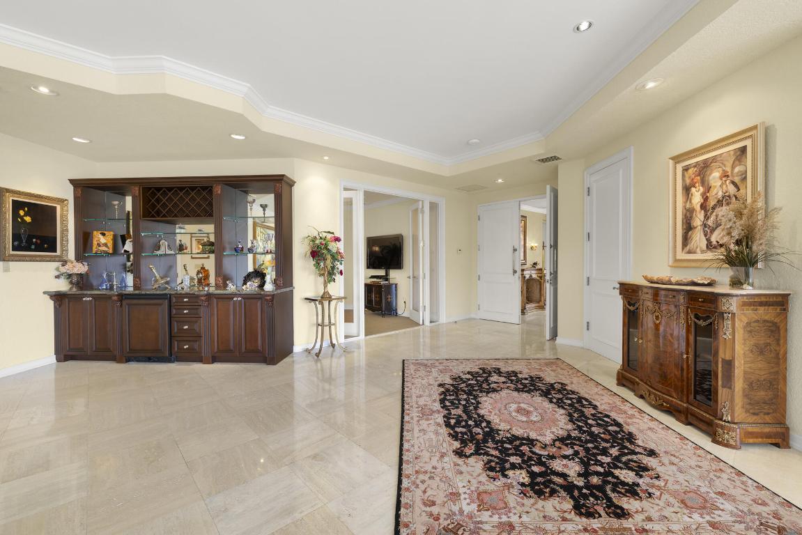 7383 Orangewood Lane 103