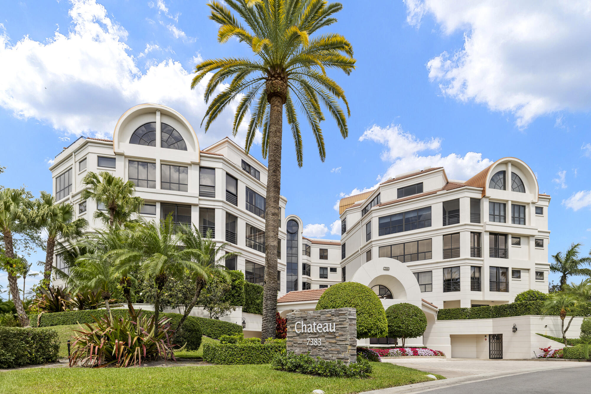 7383 Orangewood Lane 103