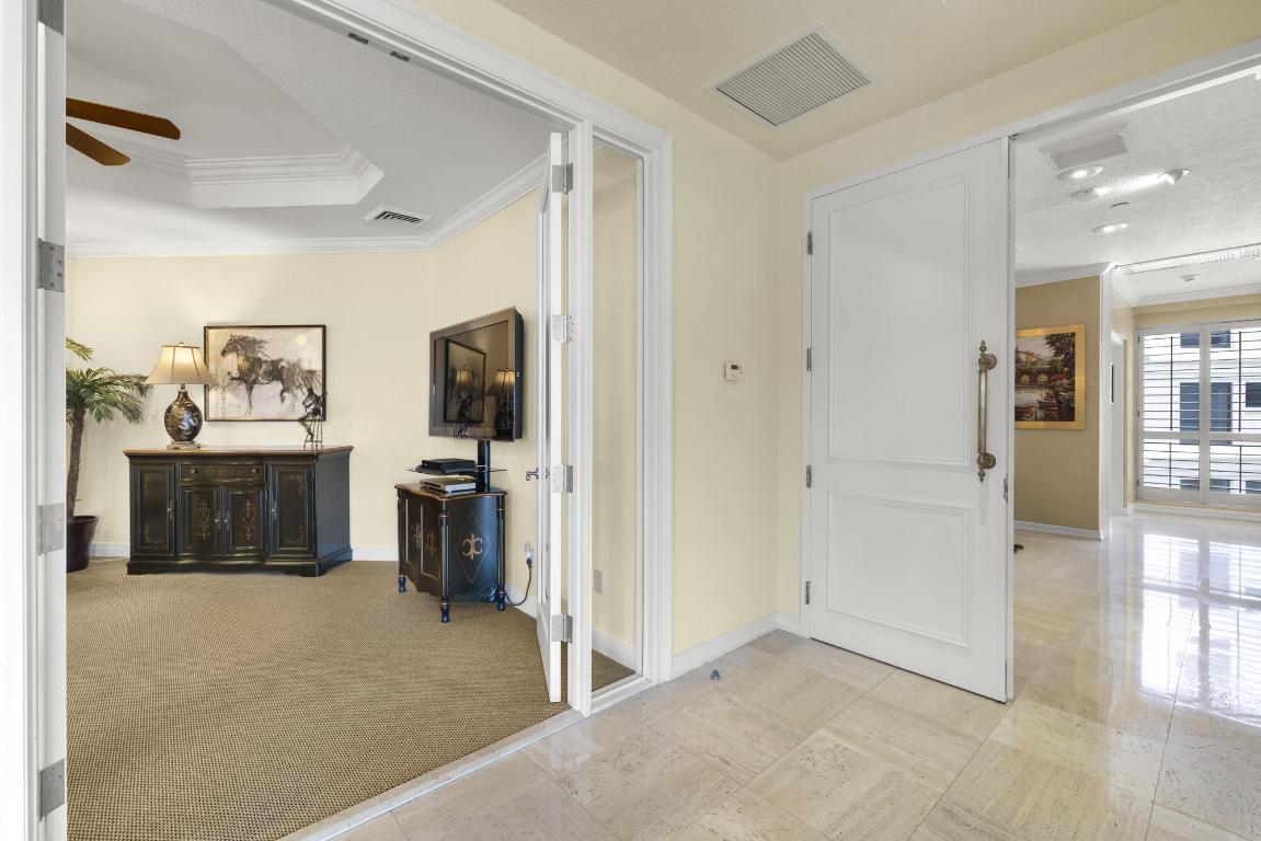 7383 Orangewood Lane 103