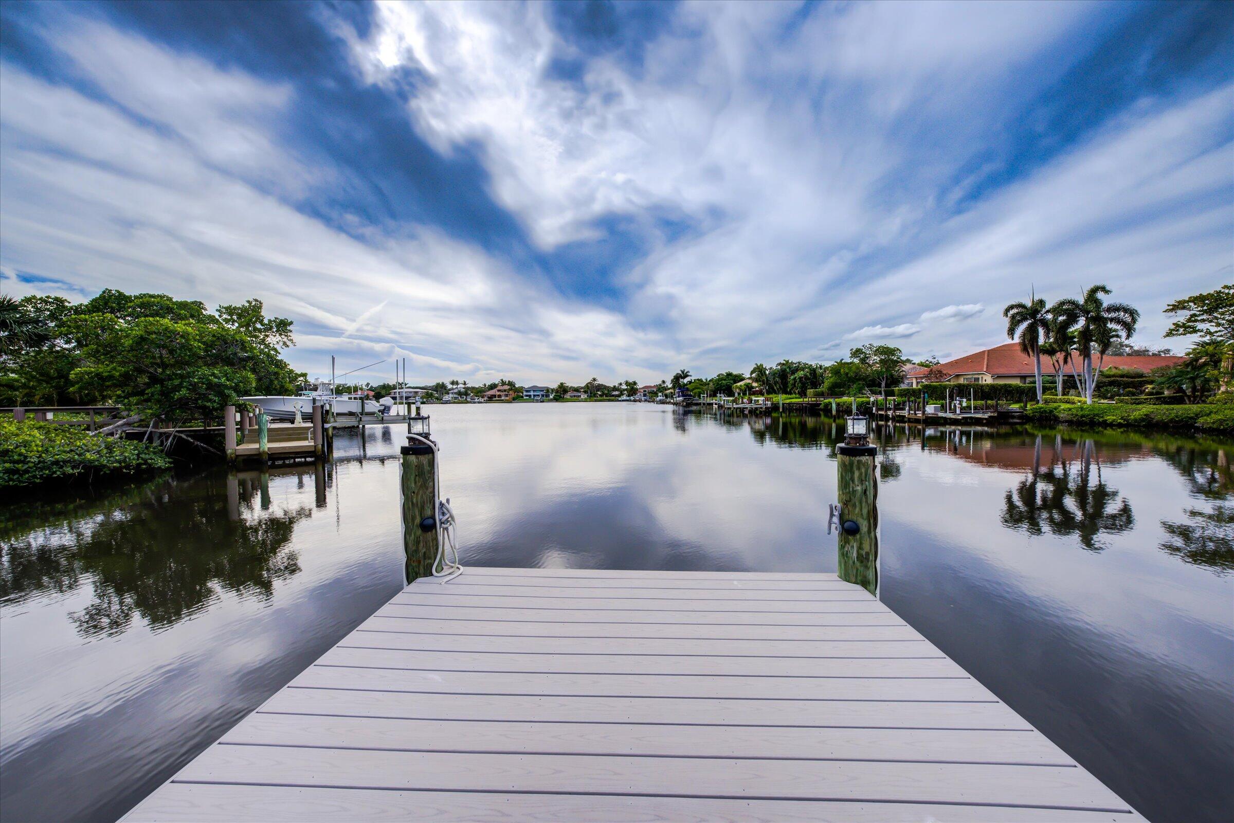 18808 SE Windward Island Lane