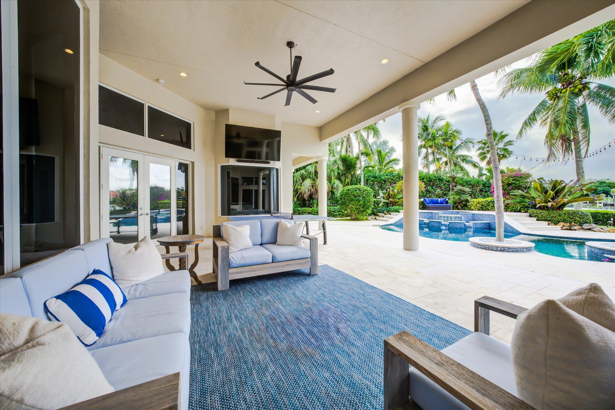 18808 SE Windward Island Lane