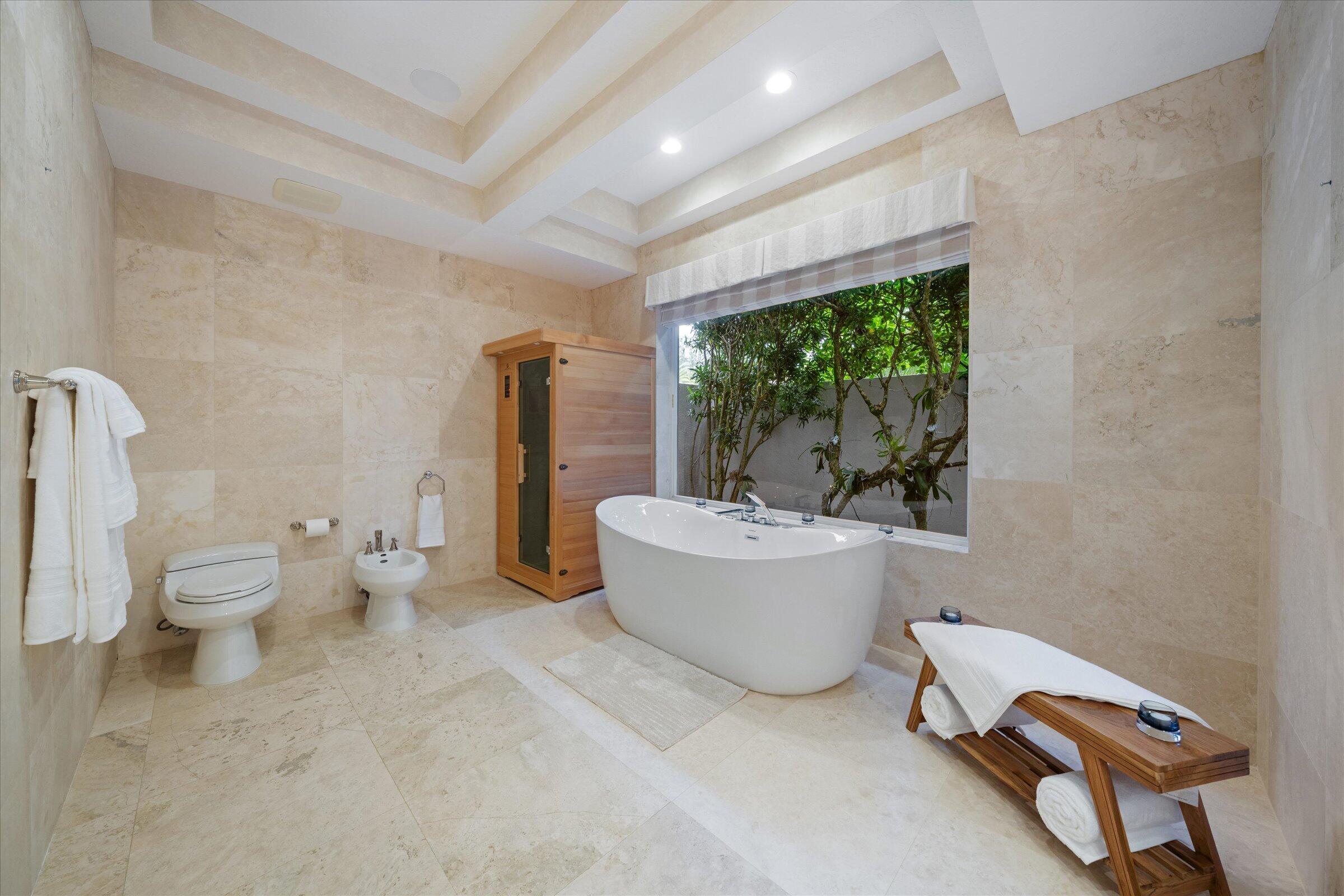 18808 SE Windward Island Lane