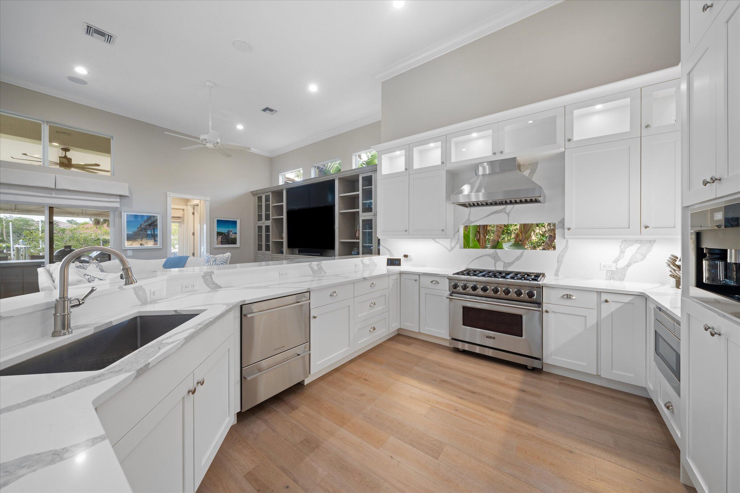 18808 SE Windward Island Lane