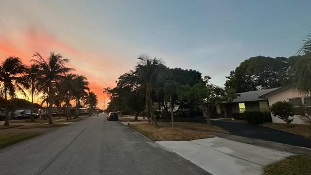 425 Greenbriar Drive, Lake Park