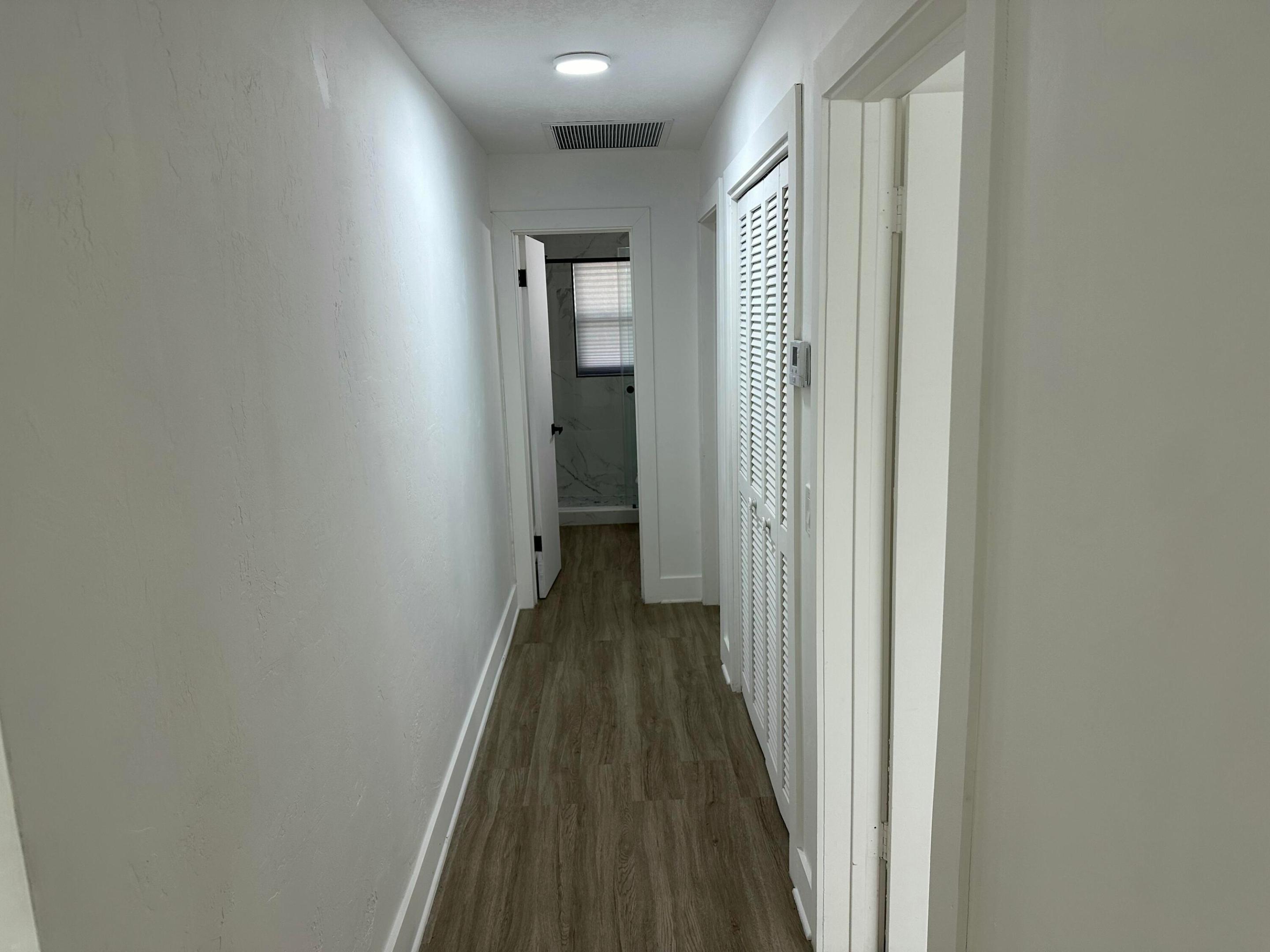 425 Greenbriar Drive, Lake Park
