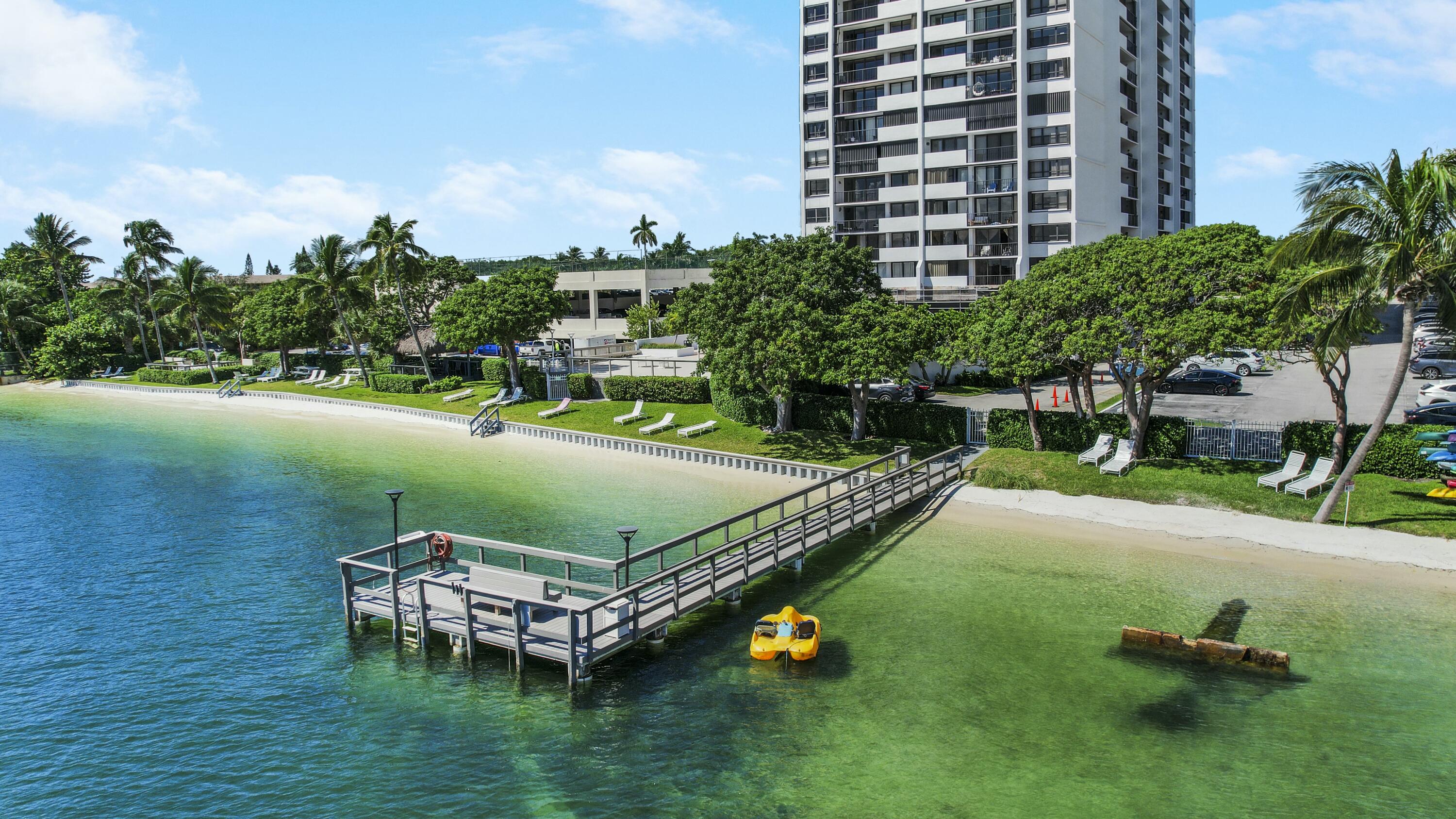 5600 N Flagler Drive Ph 107, West Palm Beach Unit: Ph 107