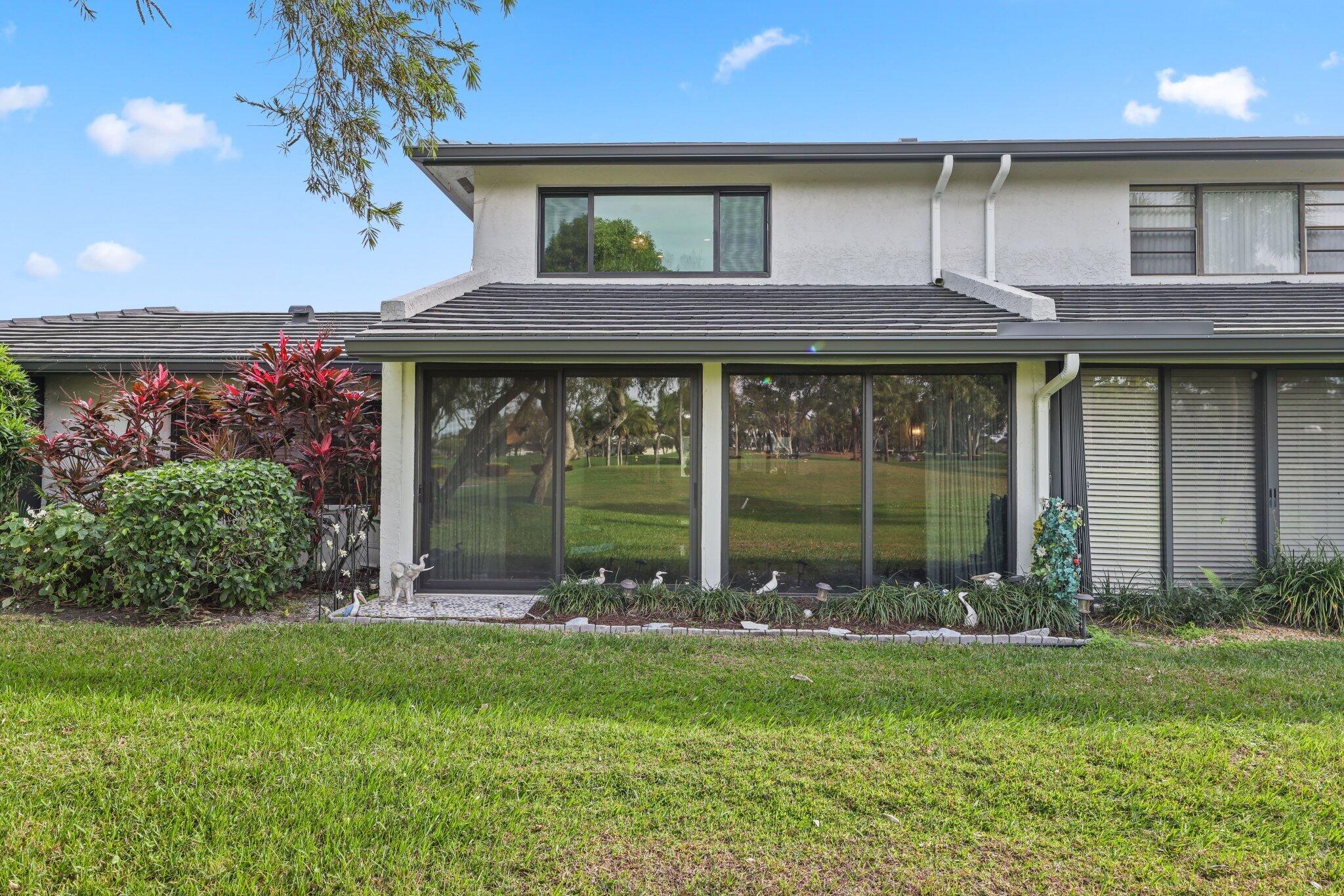 25 Southport Lane C