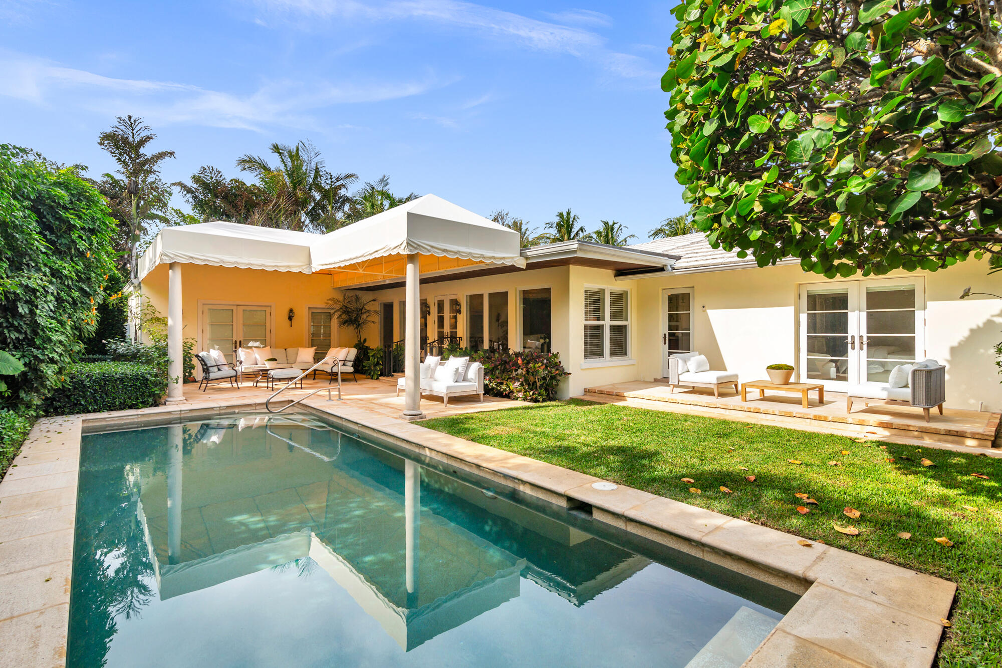 266 Southland Road, Palm Beach