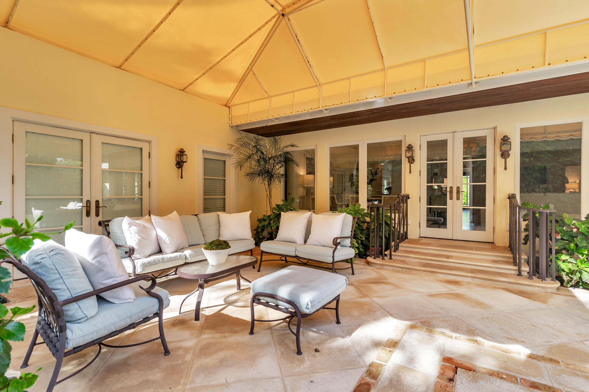 266 Southland Road, Palm Beach