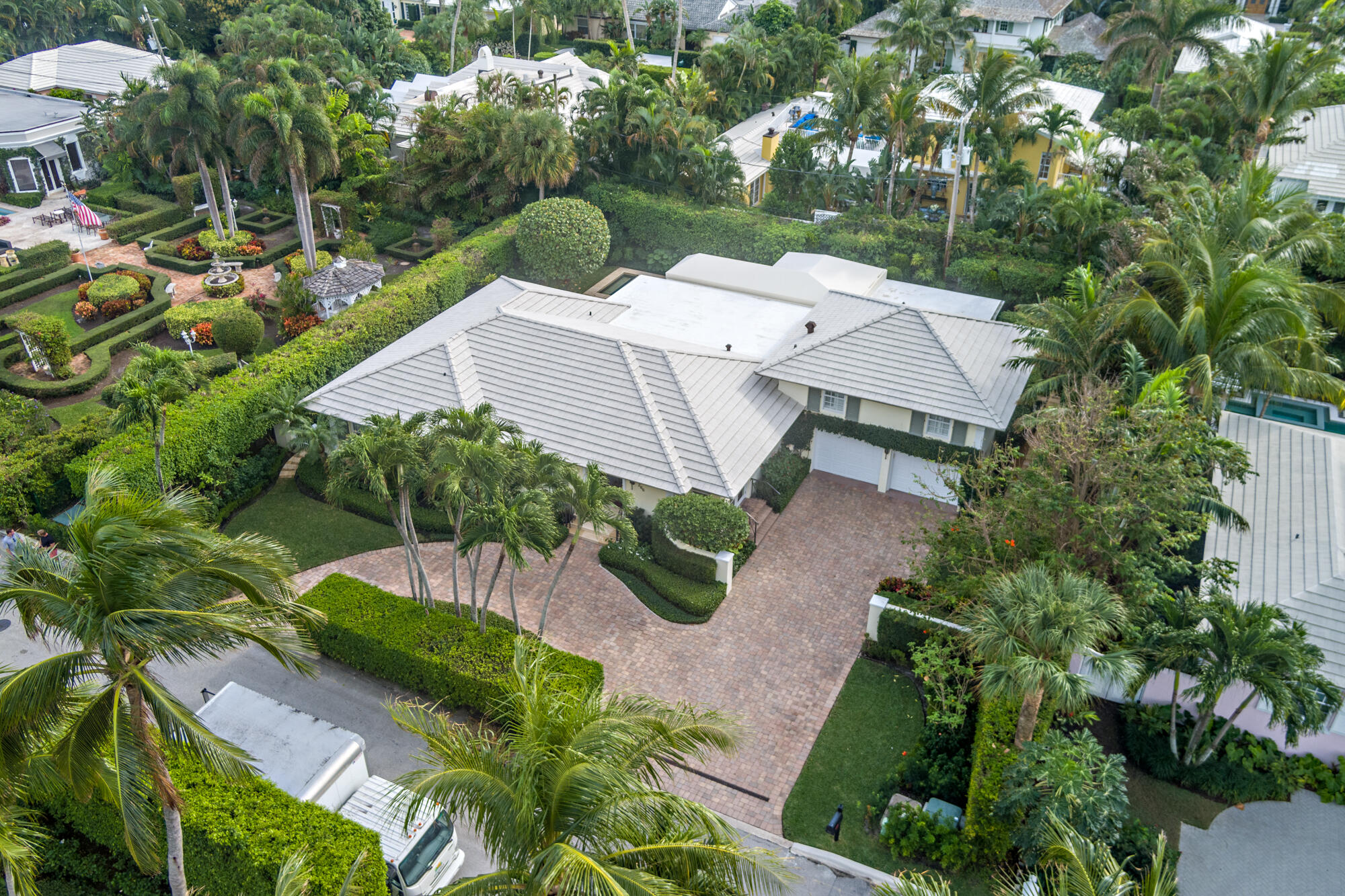 266 Southland Road, Palm Beach