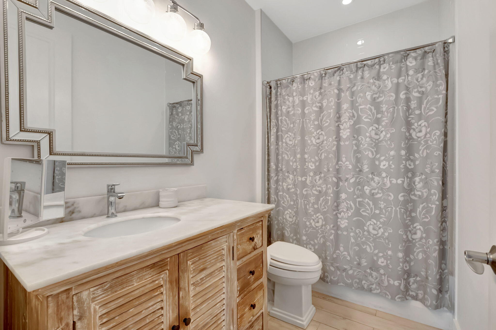 914 St George Boulevard