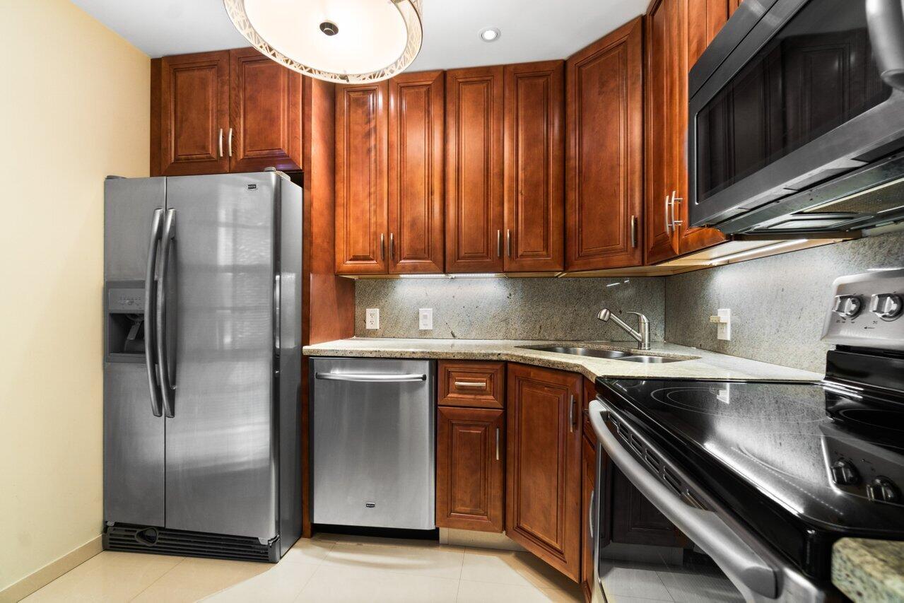 3401 N Country Club Drive 510, Aventura Unit: 510