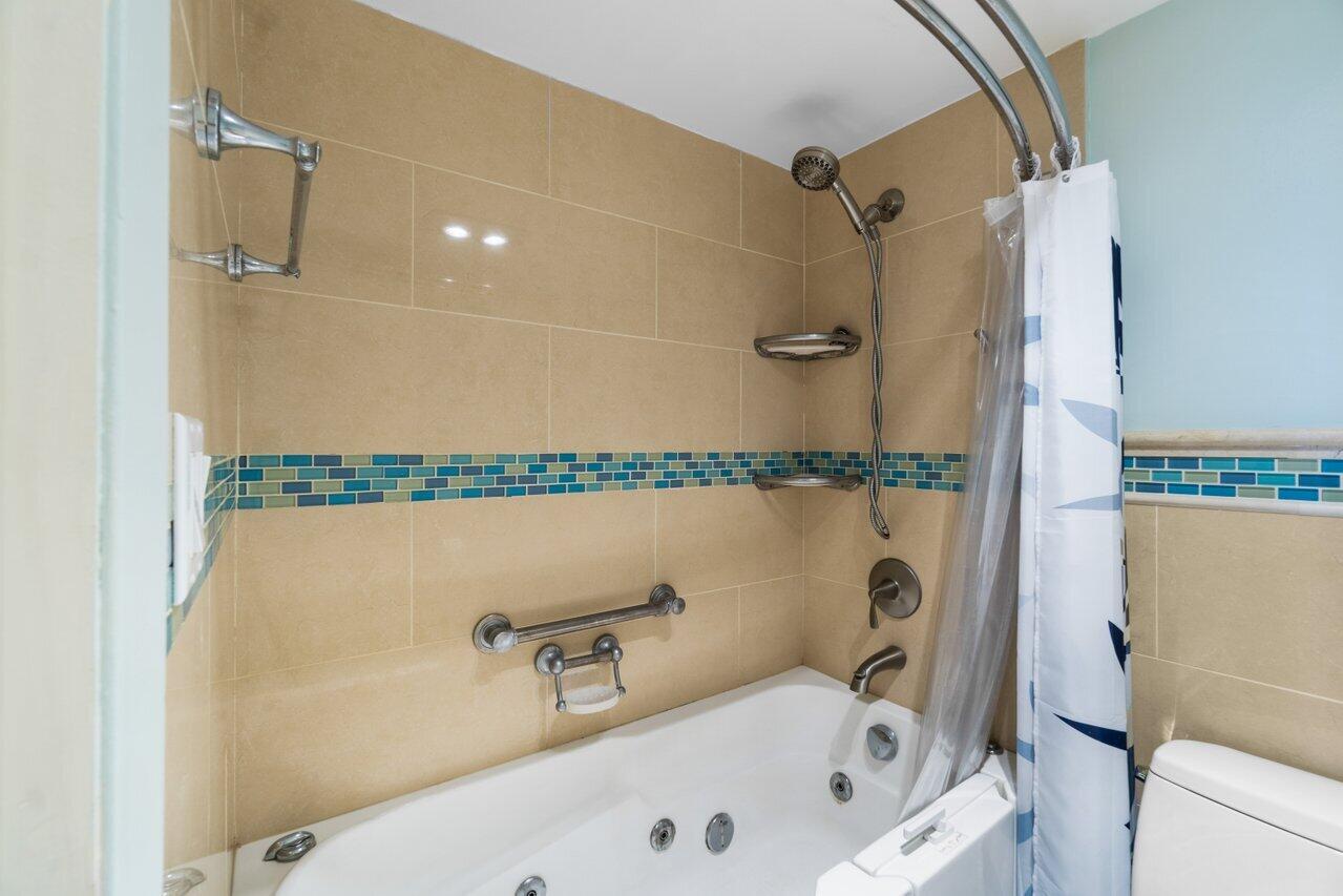 3401 N Country Club Drive 510, Aventura Unit: 510