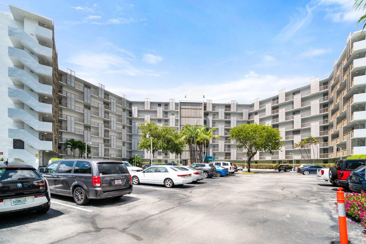 3401 N Country Club Drive 510, Aventura Unit: 510