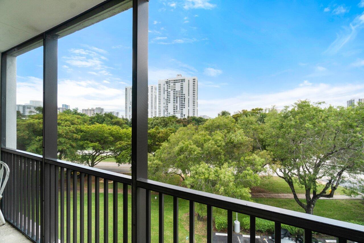 3401 N Country Club Drive 510, Aventura Unit: 510