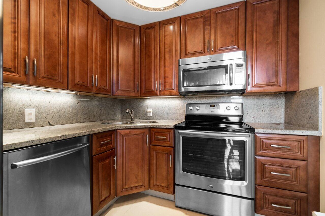 3401 N Country Club Drive 510, Aventura Unit: 510