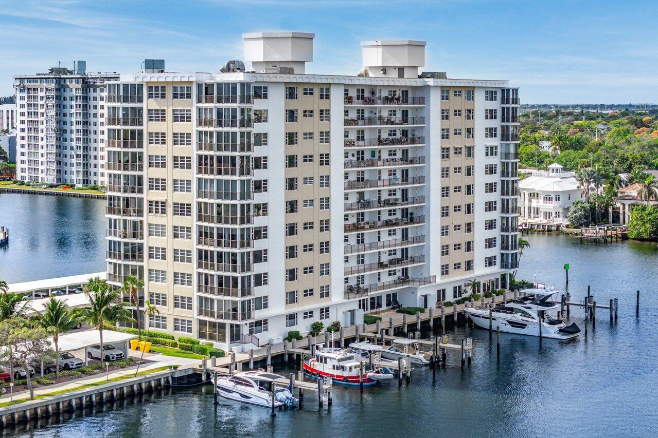 400 Seasage Drive 603