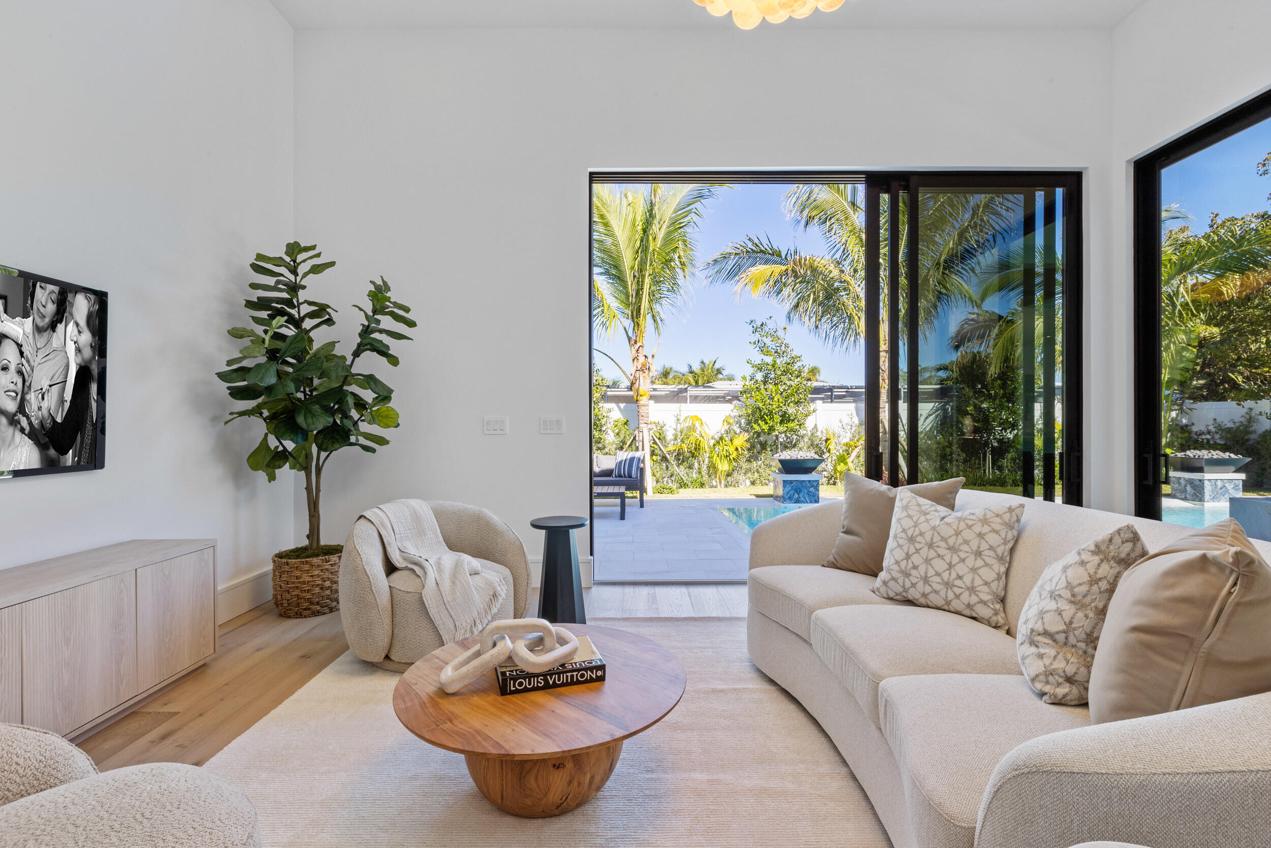 231 Inlet Way