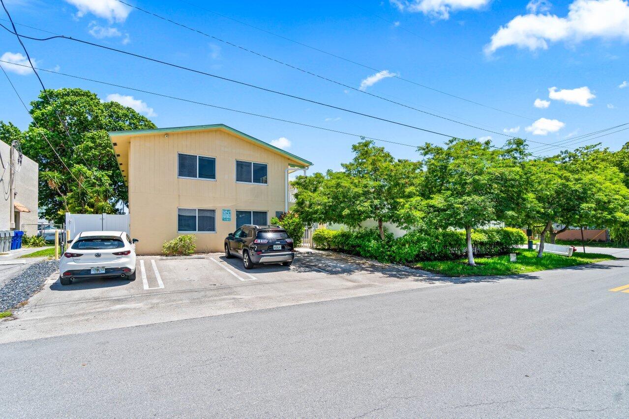 391 SE 19th Avenue 6