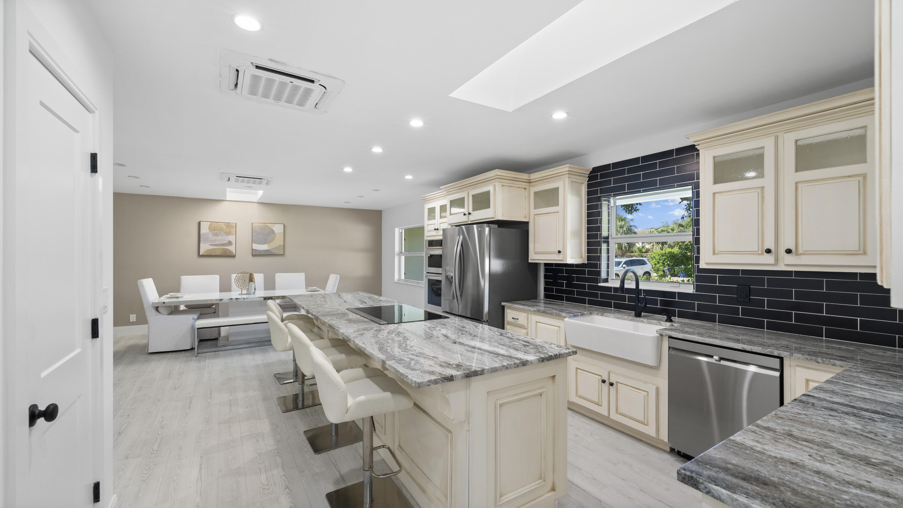 1123 Highland Beach Drive Unit: 1