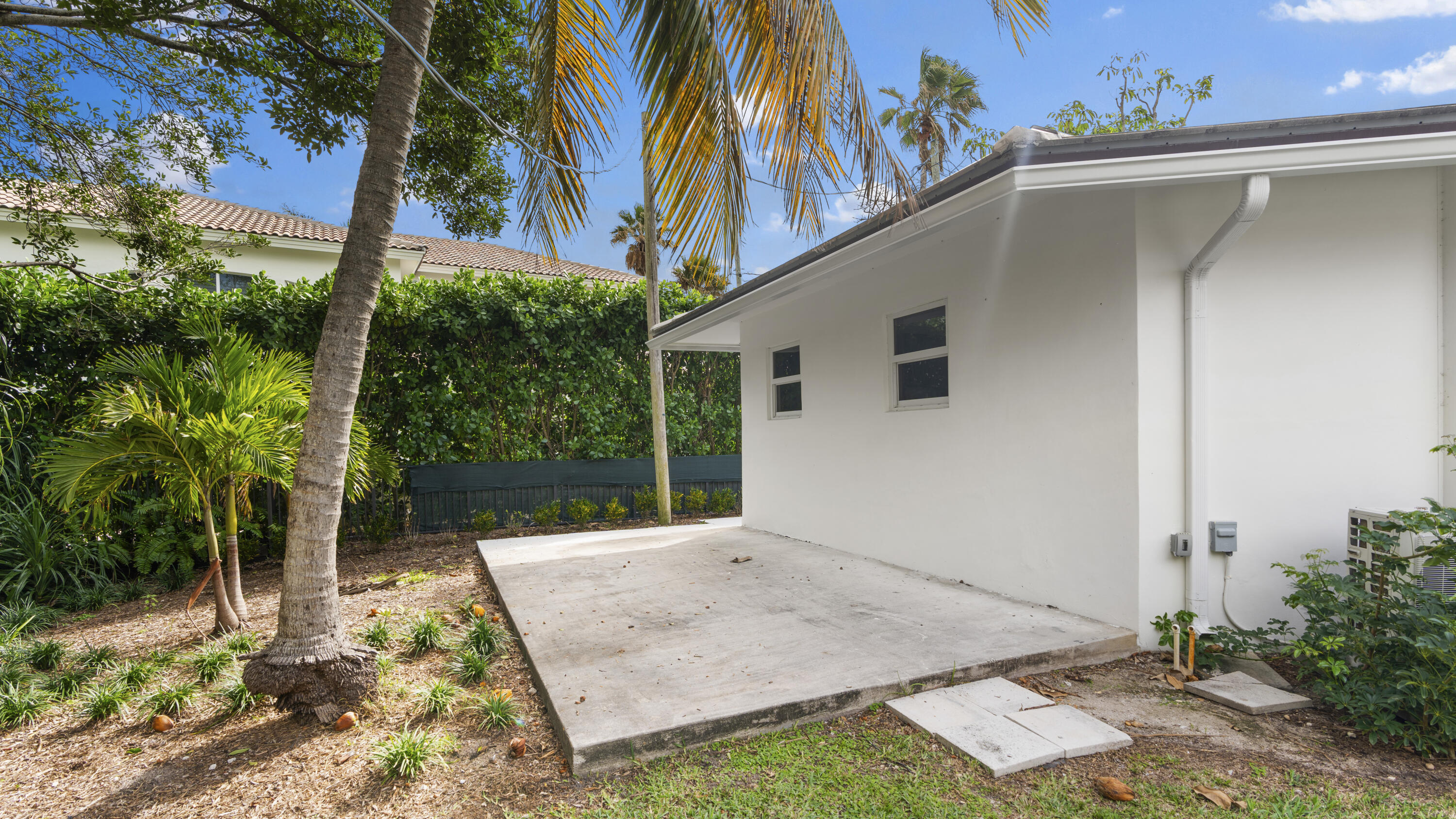 1123 Highland Beach Drive Unit: 1