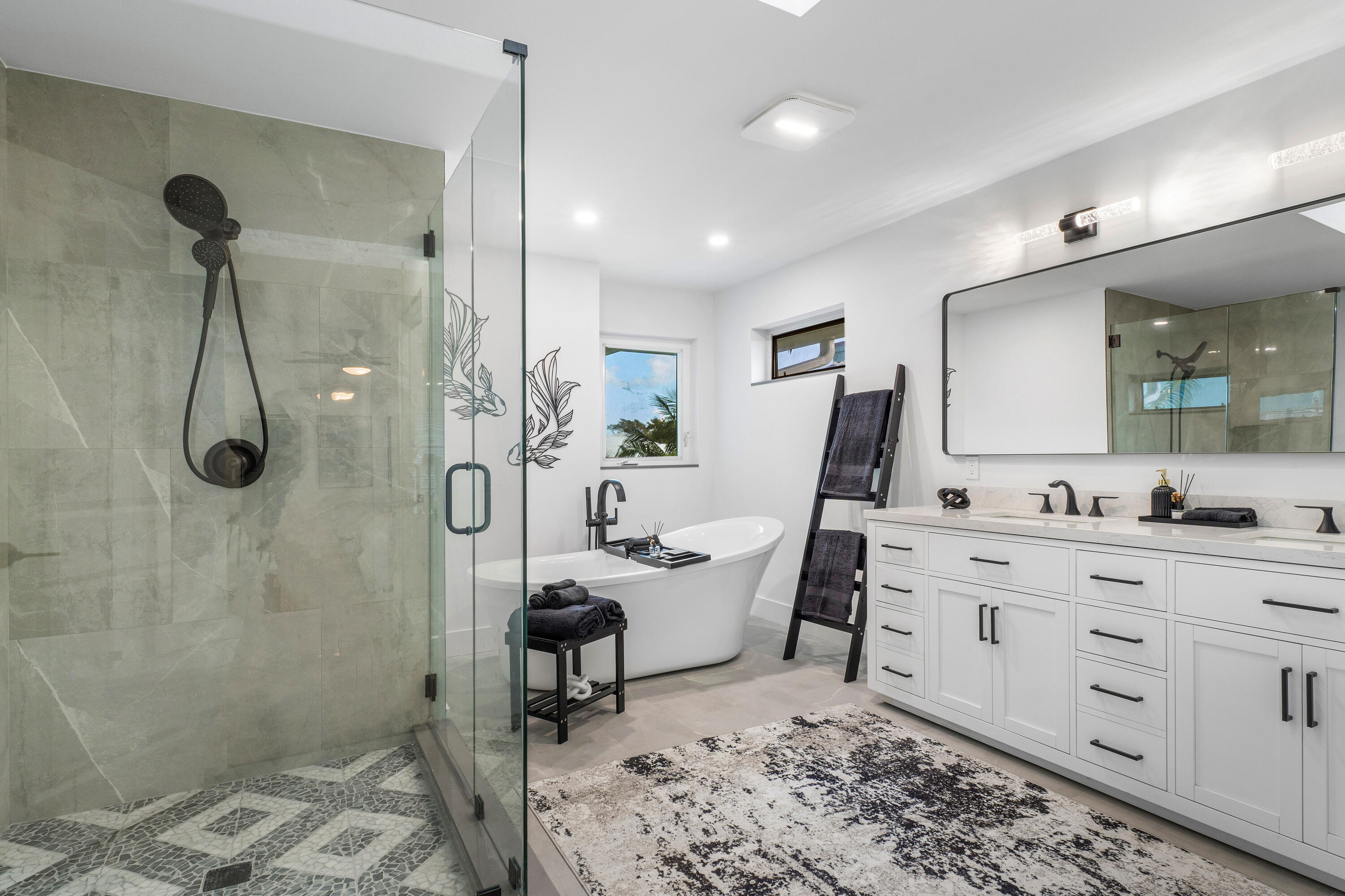 4239 SE Whiticar Way