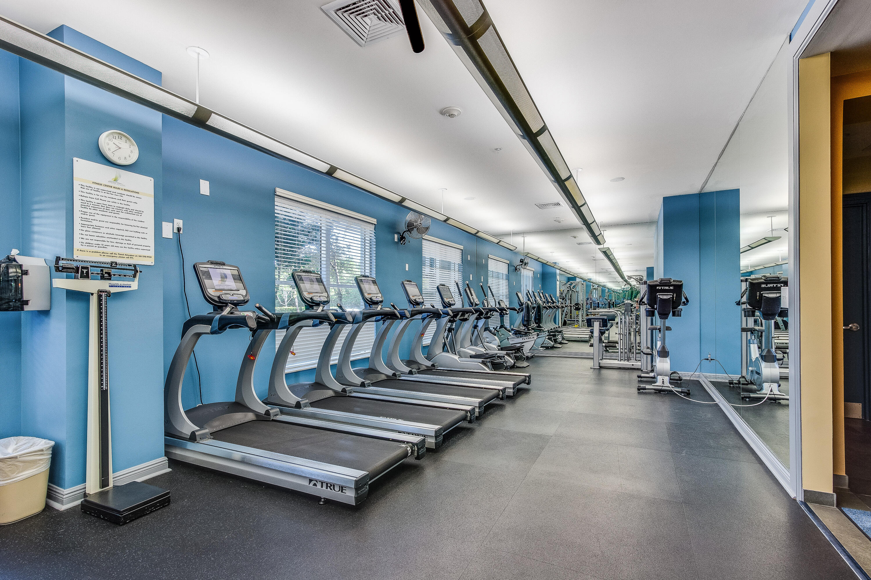 700 E Boulevard 1001