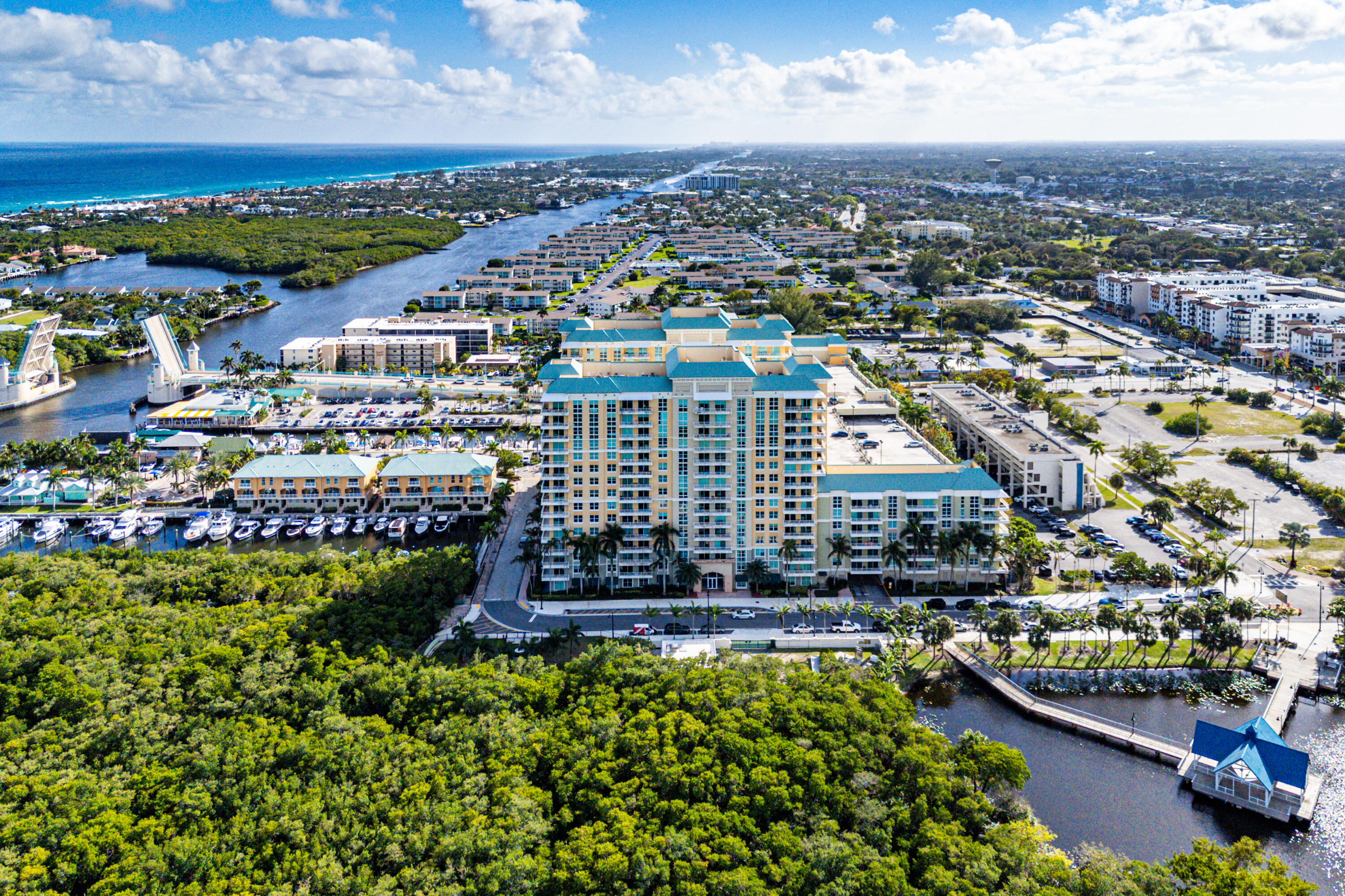 700 E Boulevard 1001