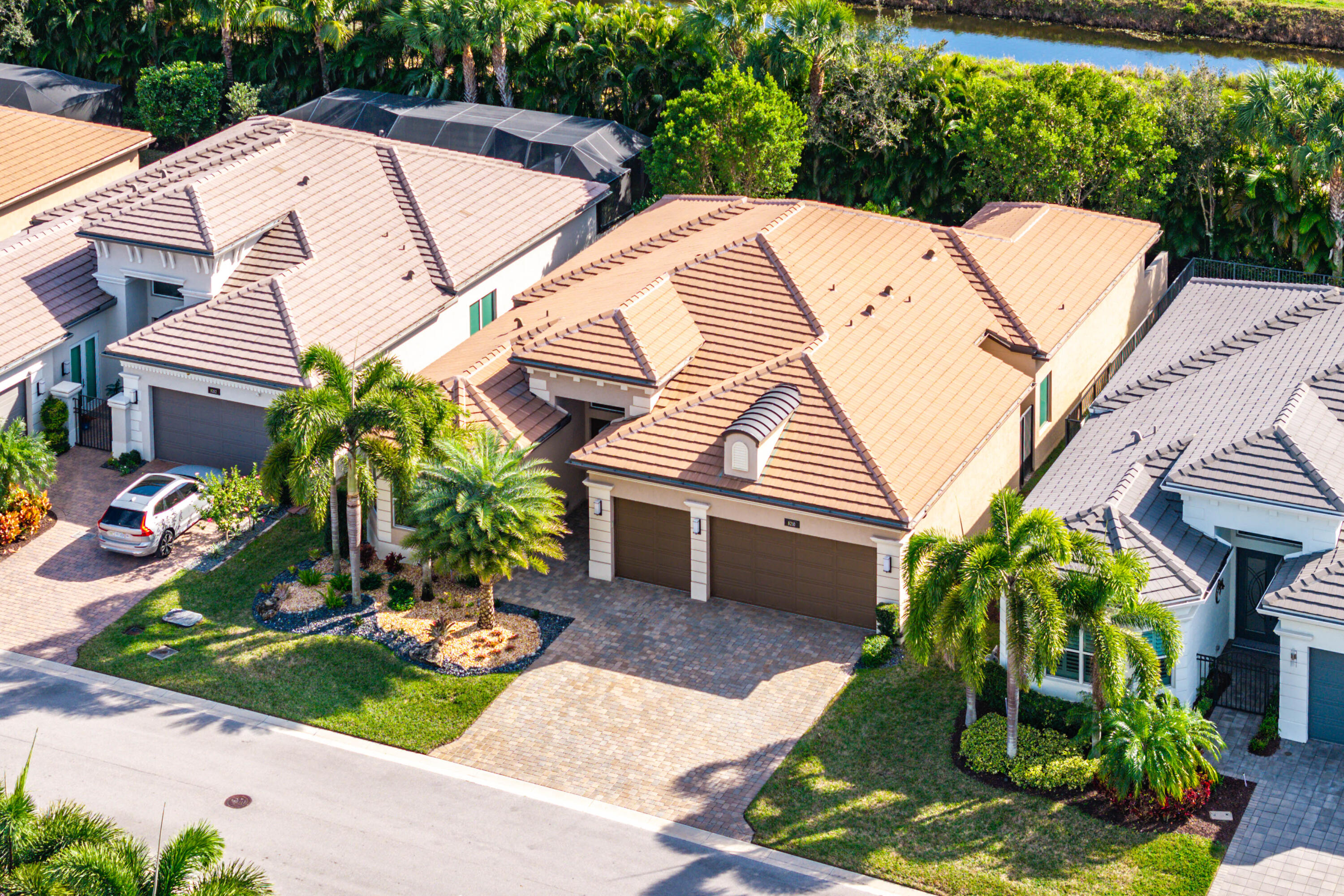 8210 Pyramid Peak Lane