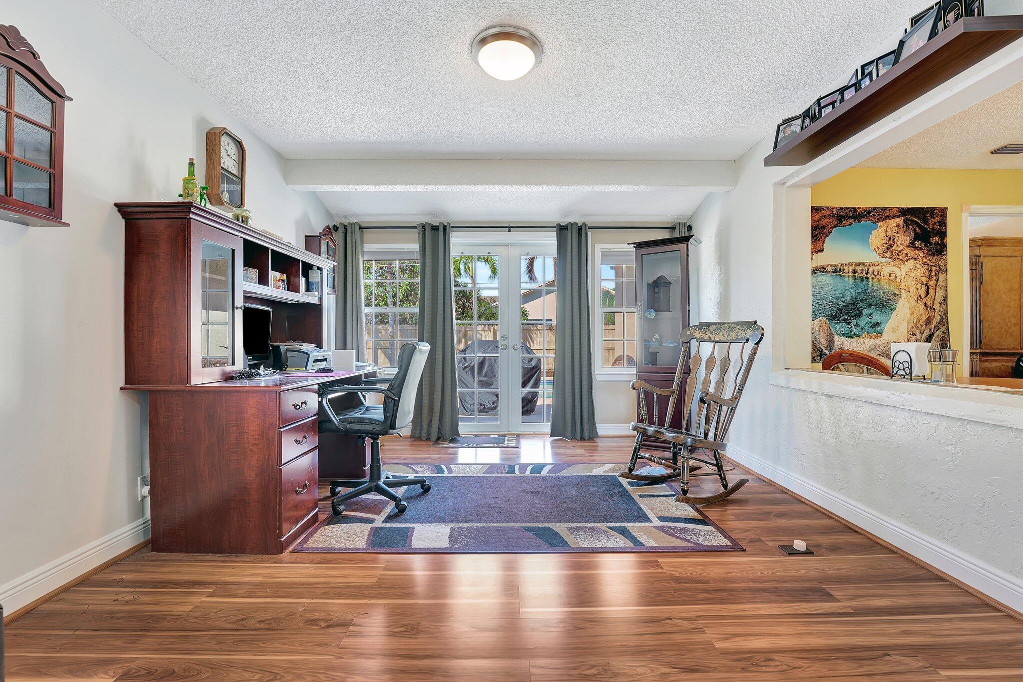335 SW 32nd Terrace