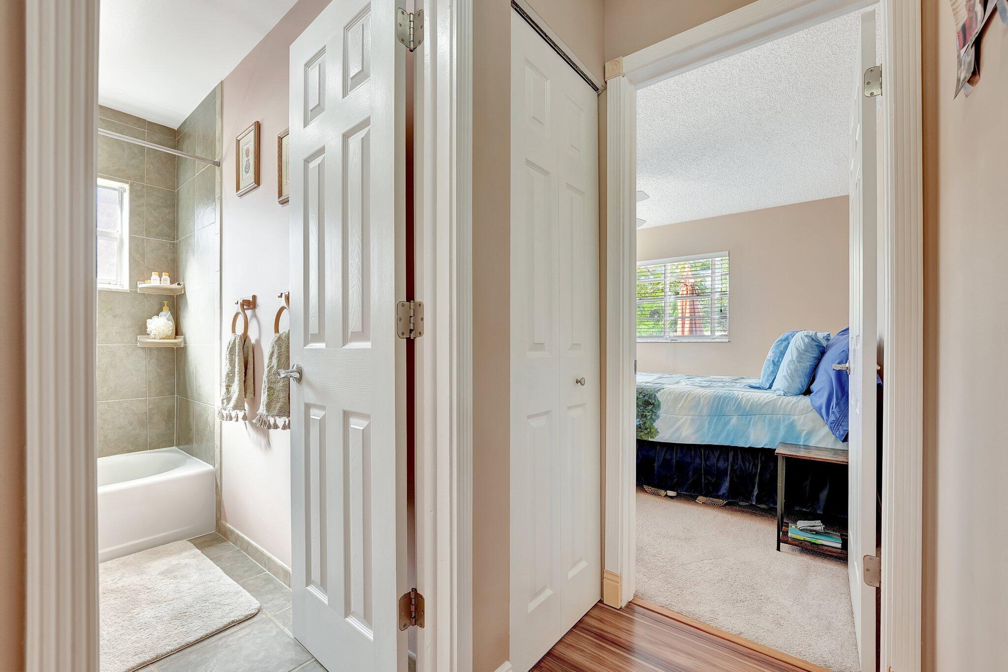 335 SW 32nd Terrace